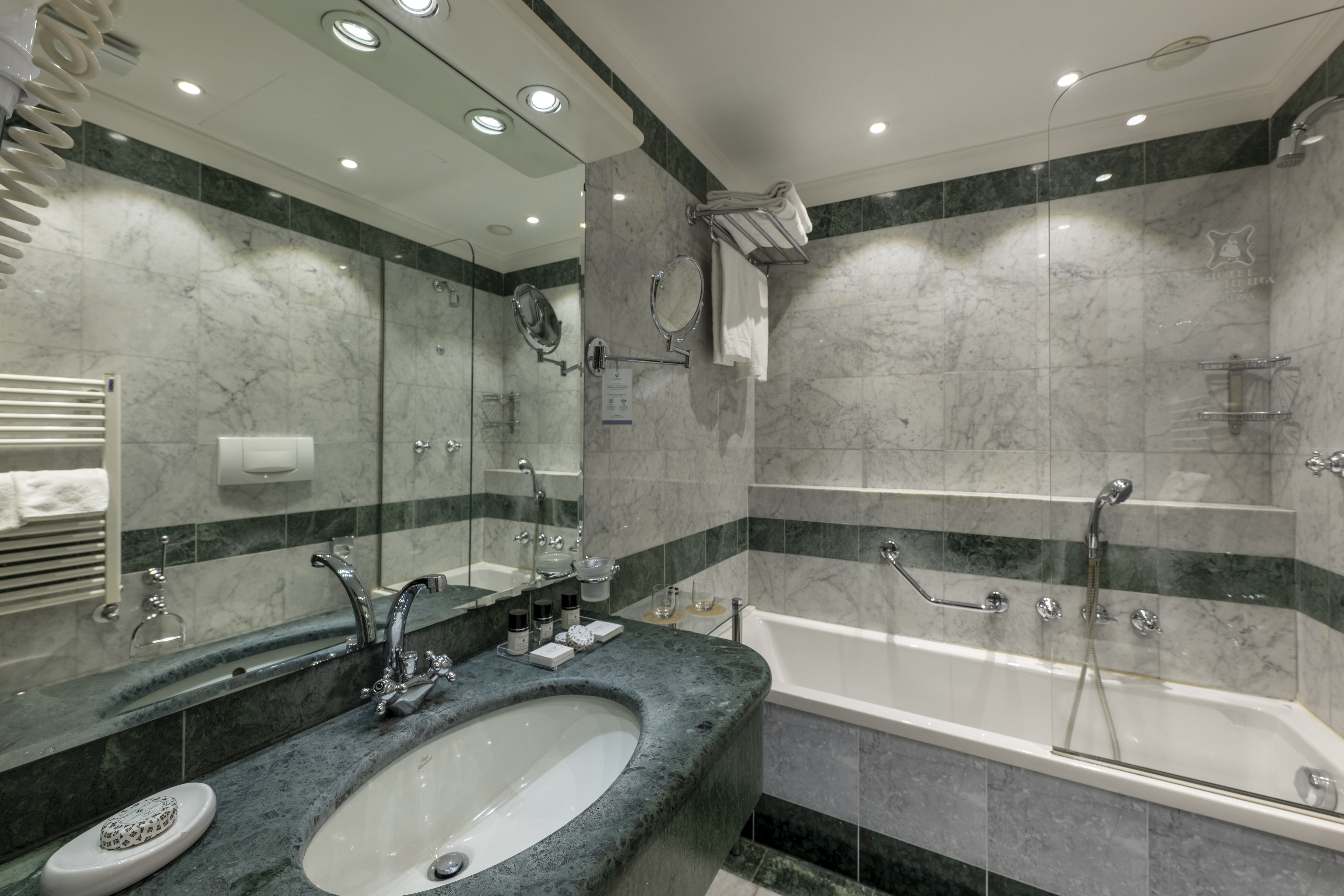 Junior Suite Canal View