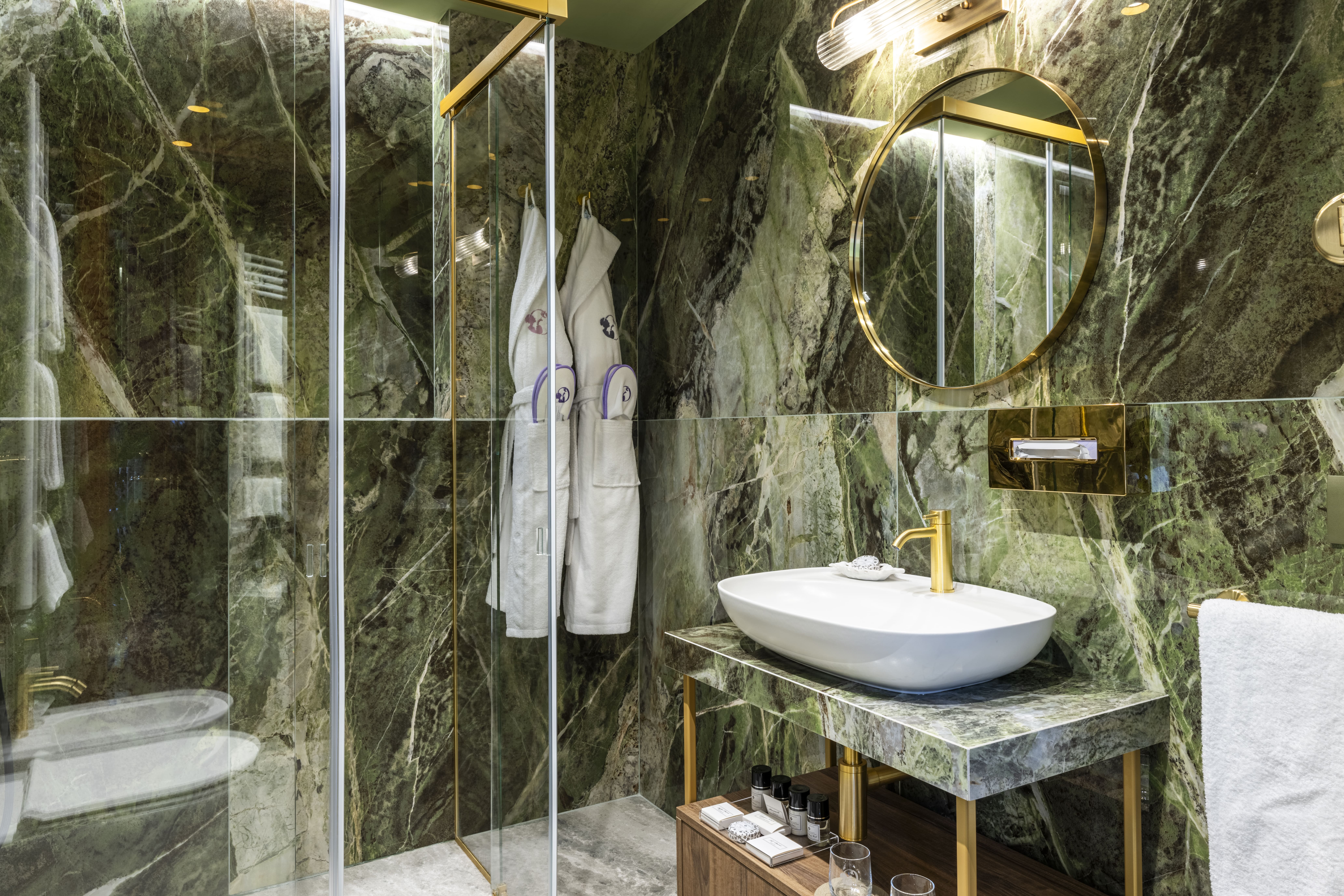 Junior Suite with Balcony with Views