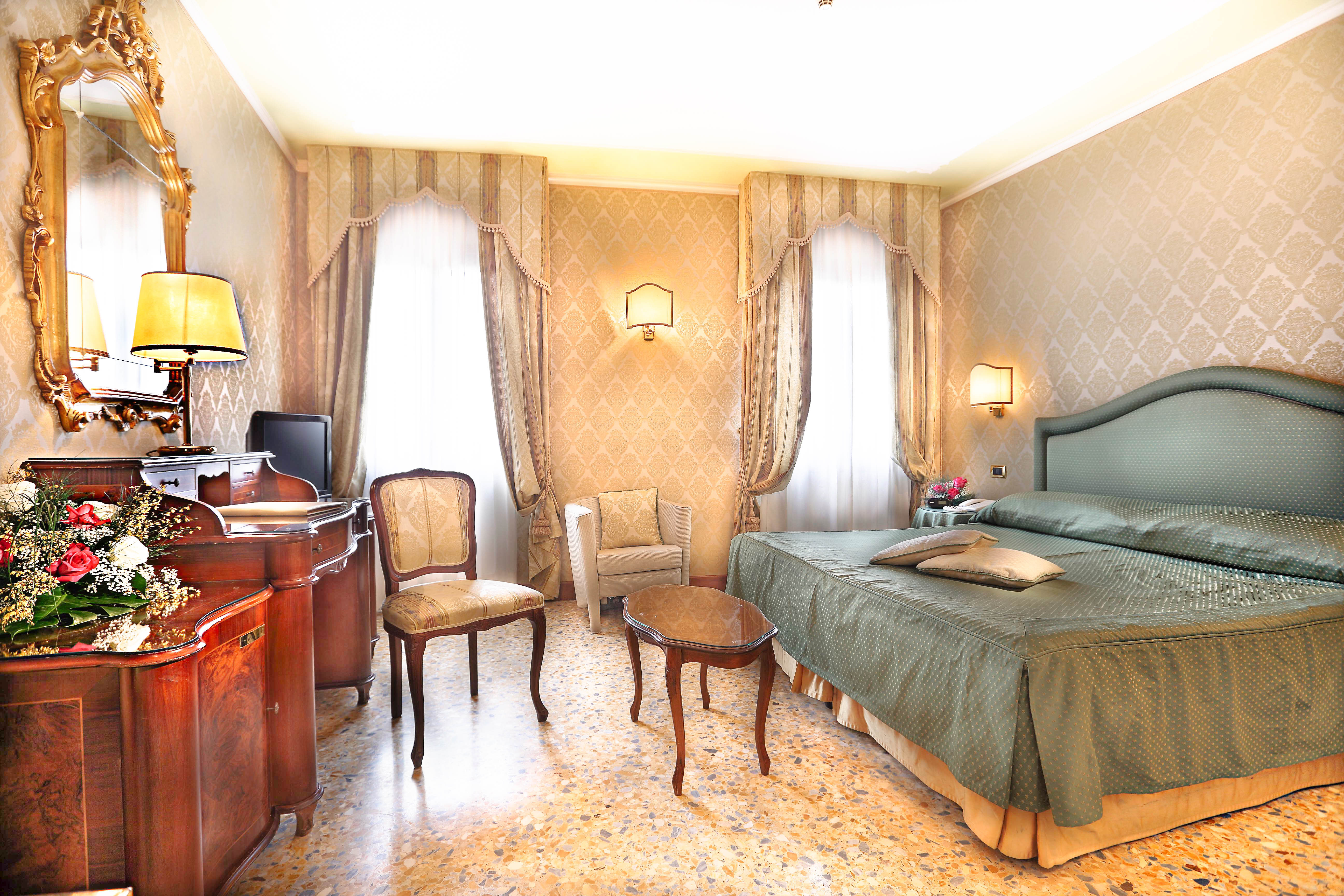 Double or Twin Deluxe Canal View