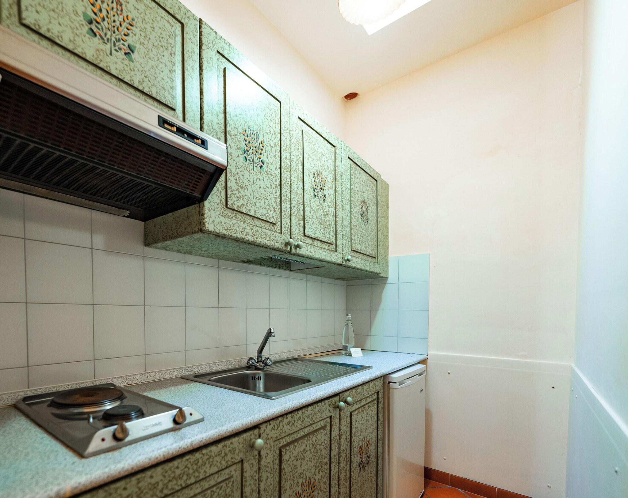 Family Room Queen Size Bed