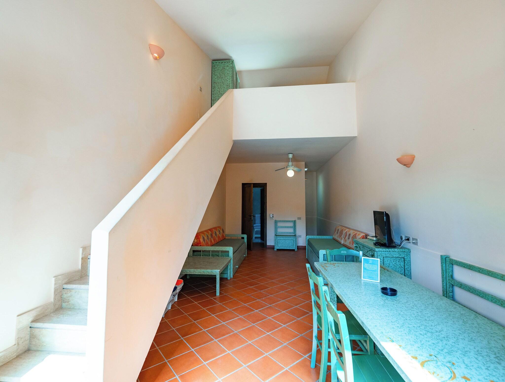 Family Room Queen Size Bed