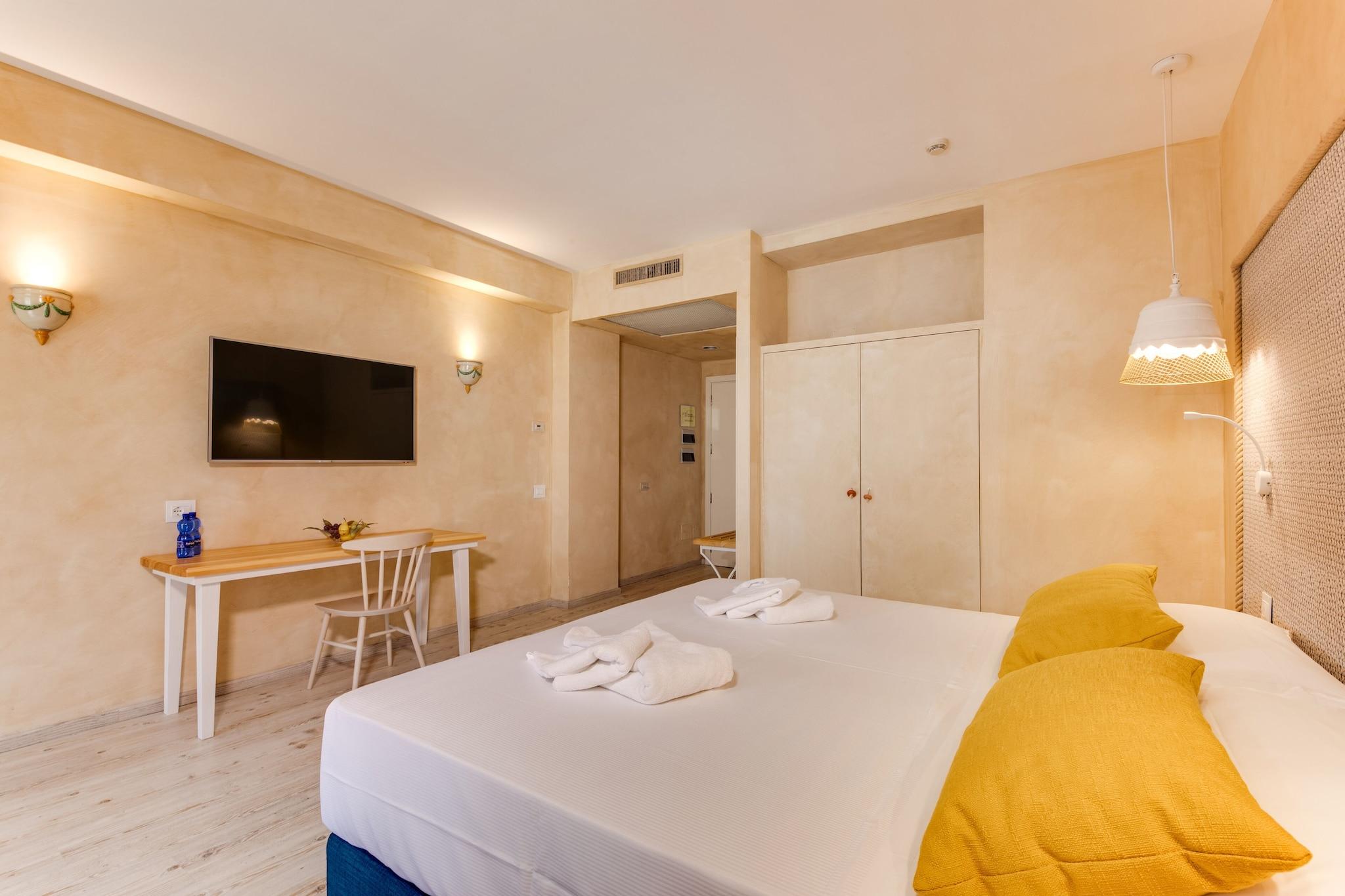 Triple Superior Sea View