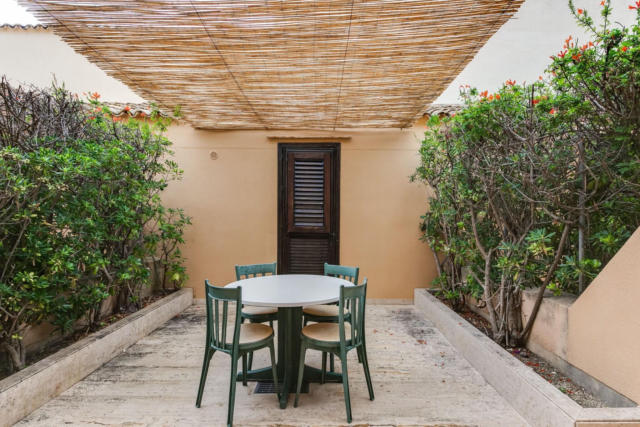 Family Room Queen Size Bed