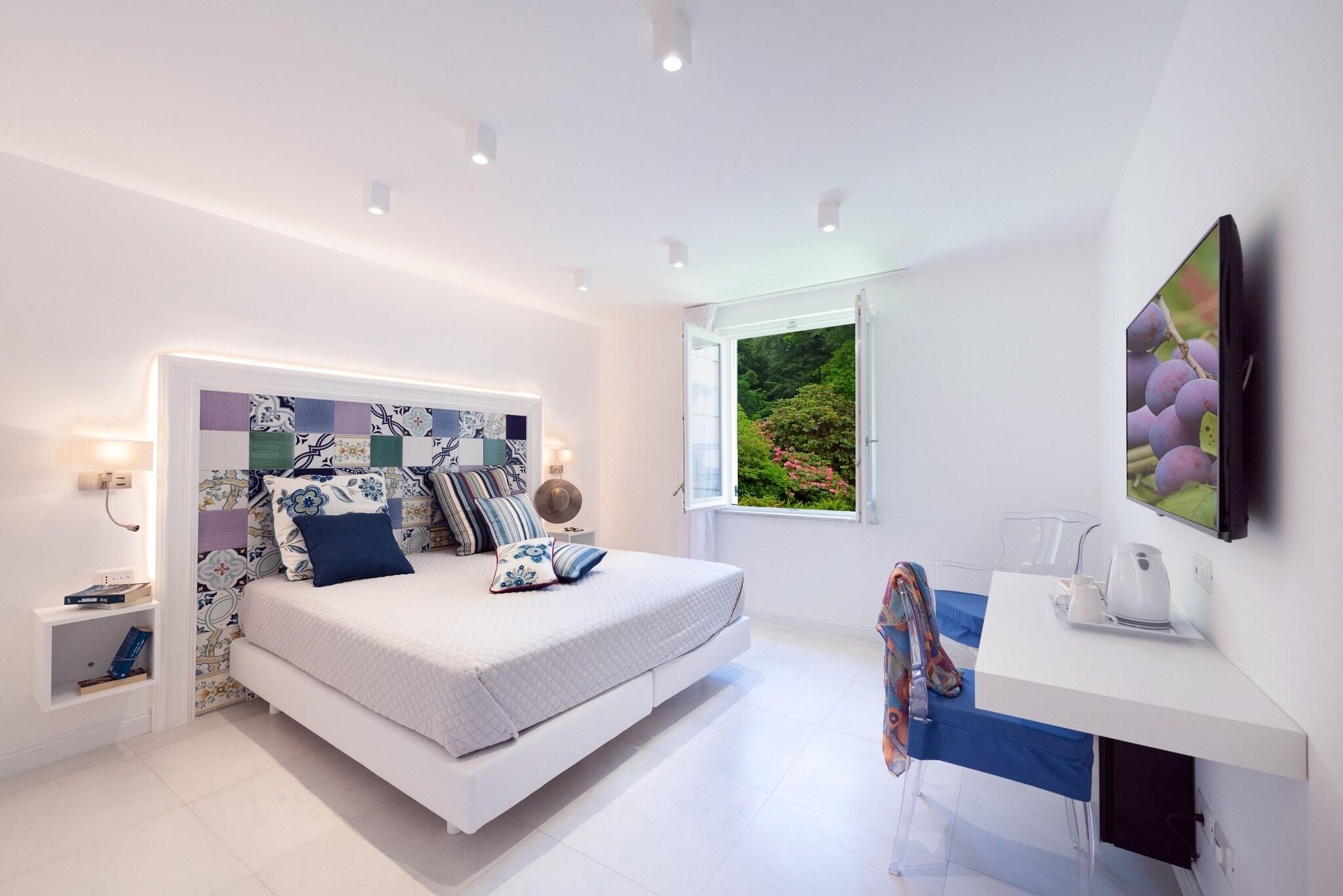 Junior Suite Garden View King Bed