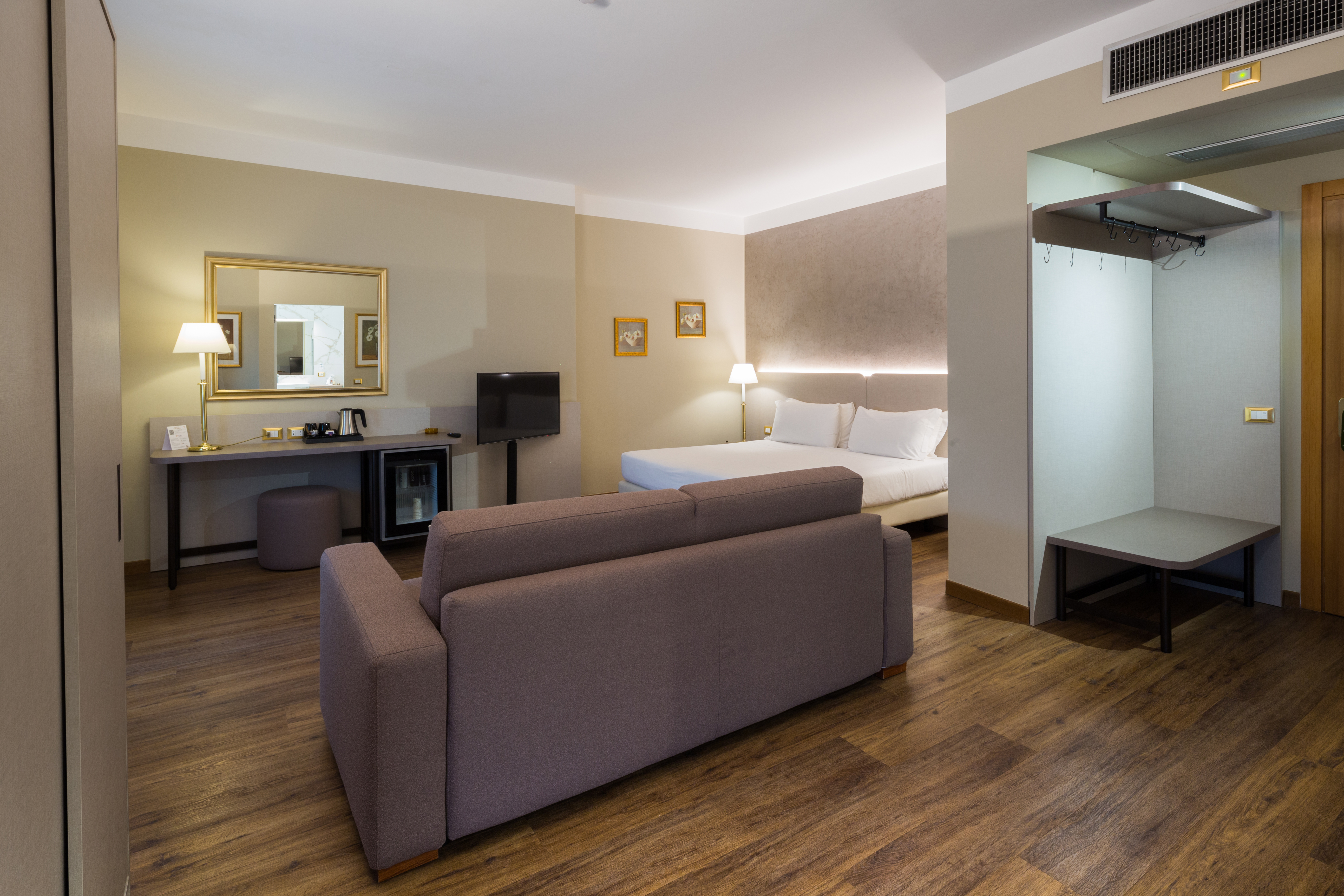 Double or Twin Executive