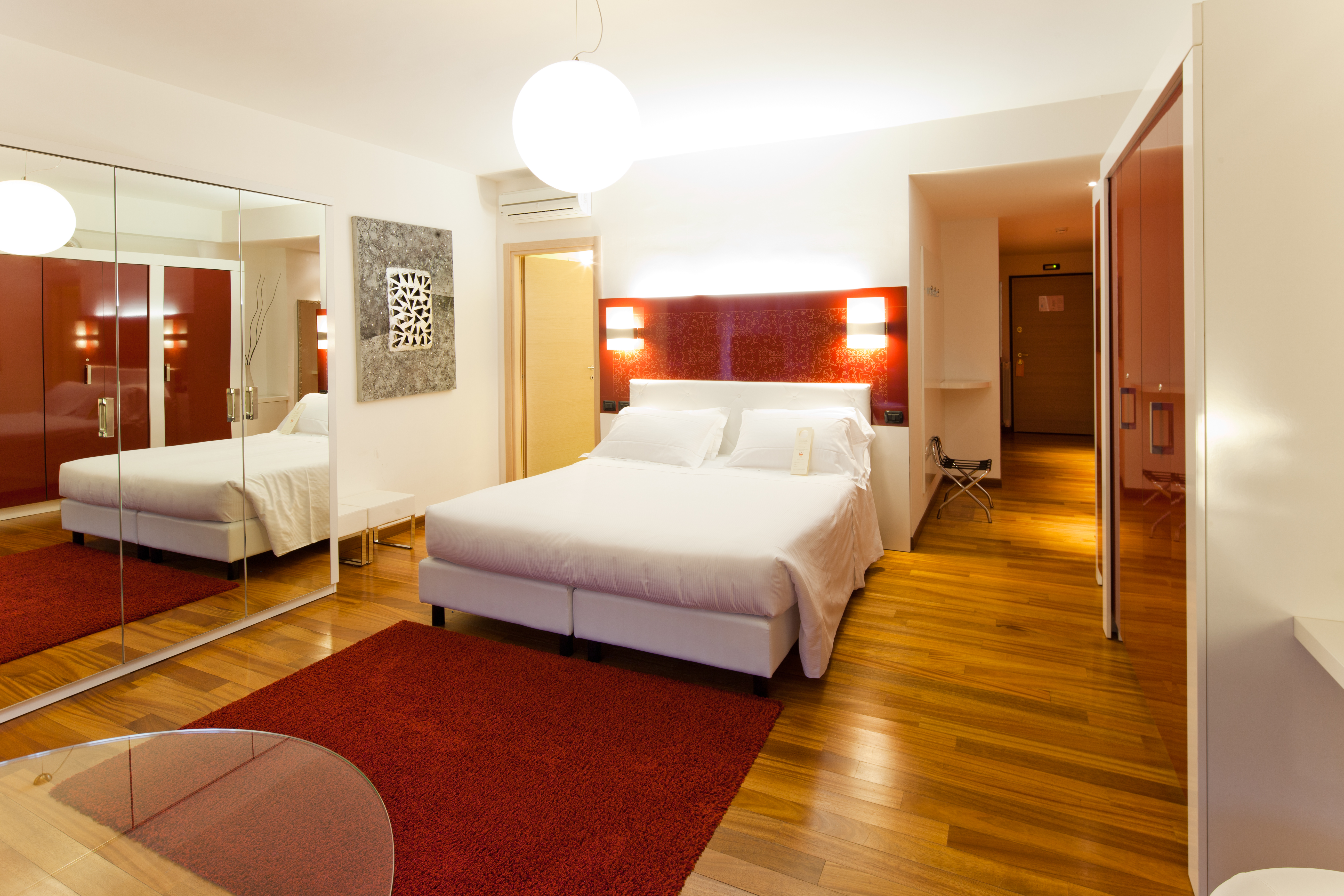 Suite Capacity 2