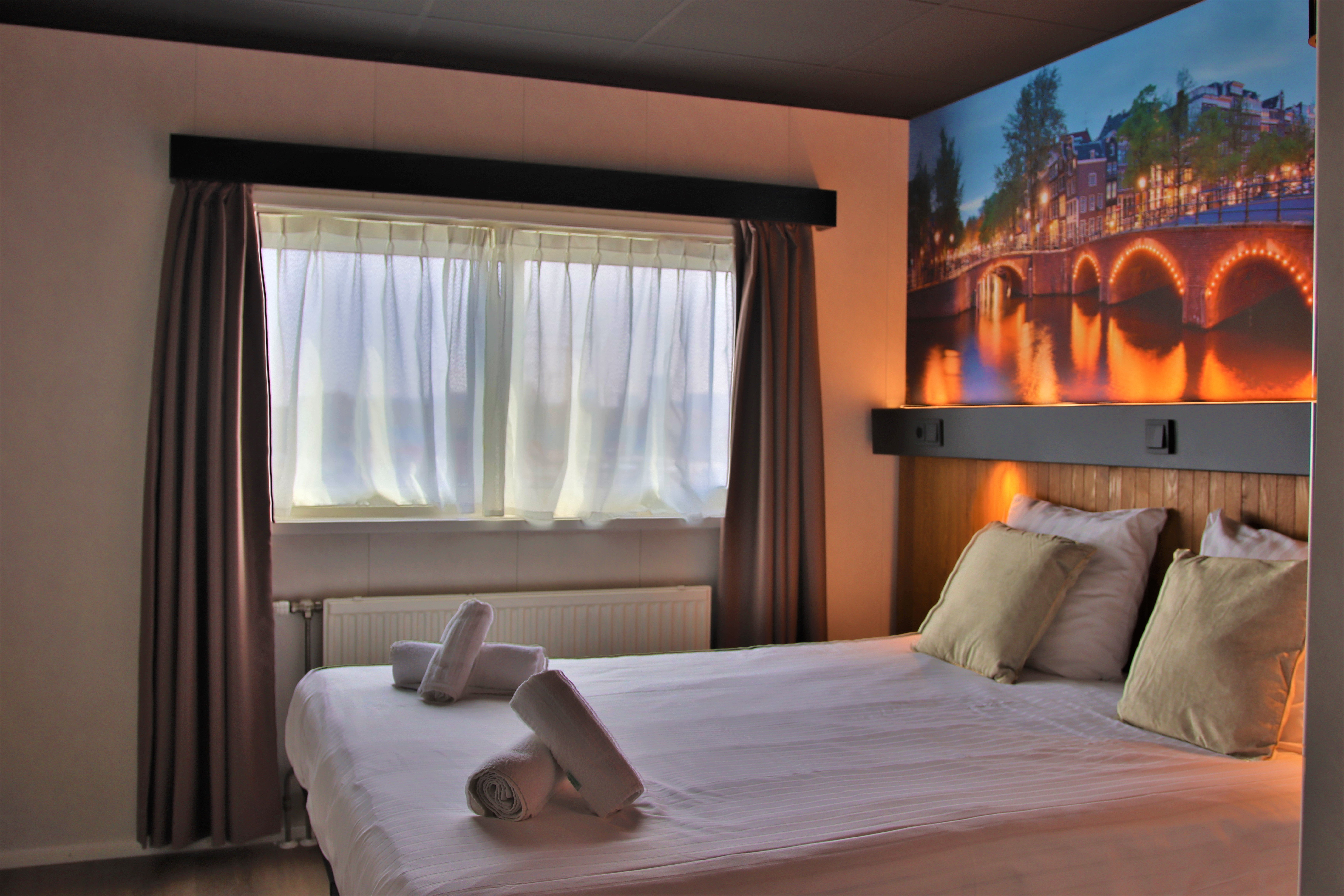 Double or Twin Standard