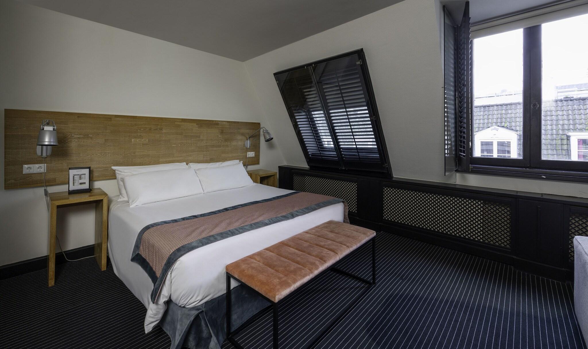 Junior Suite King Size Bed