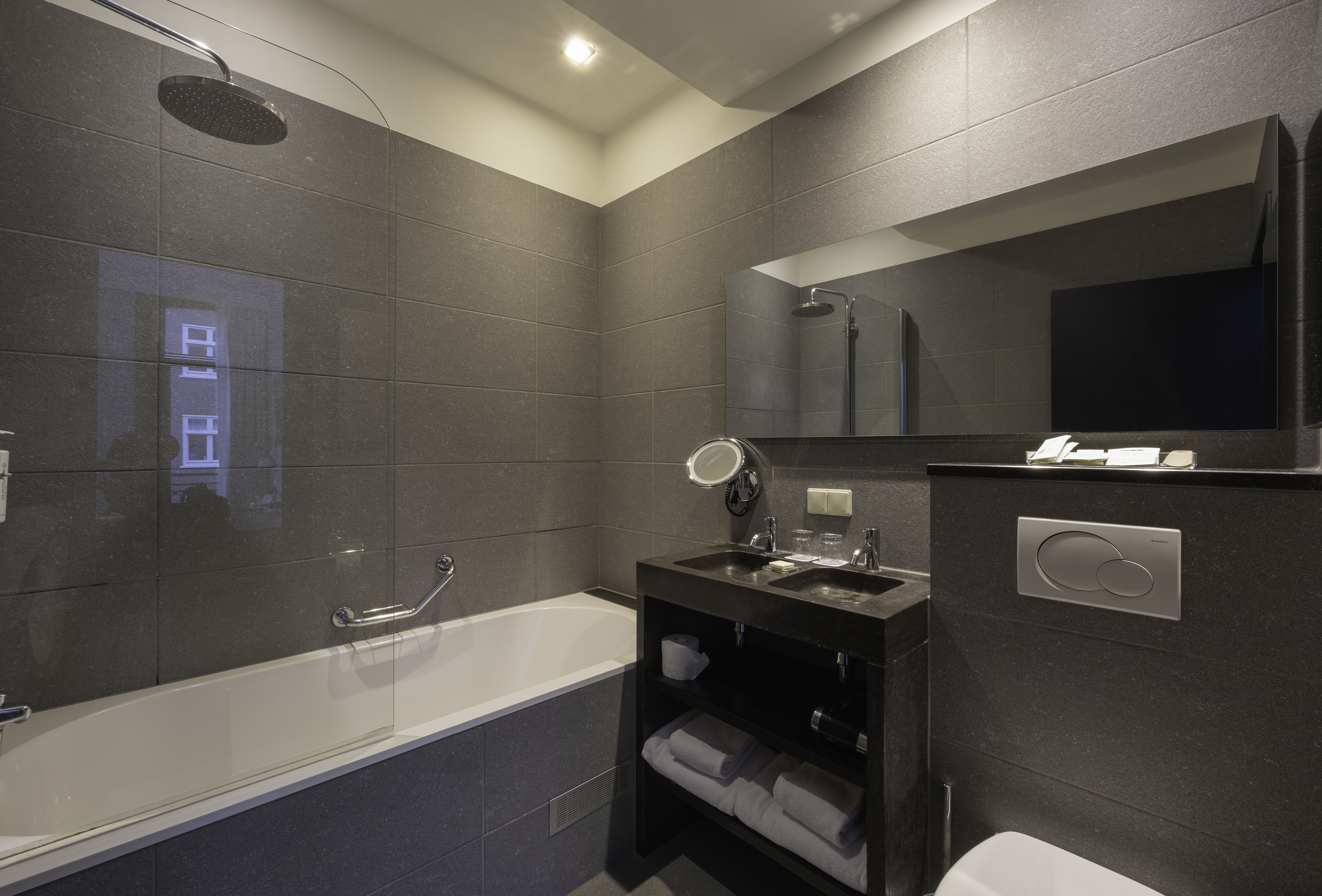 Double or Twin Executive