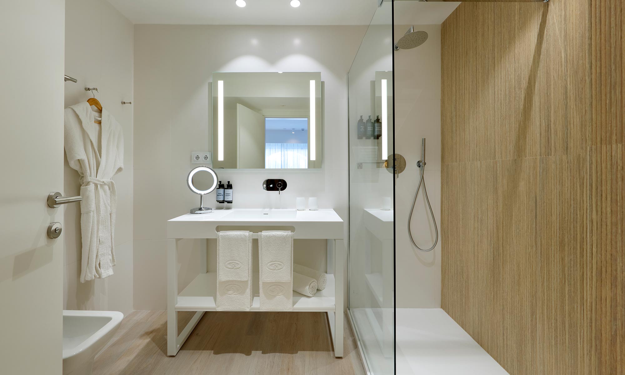 Double or Twin Connecting Room