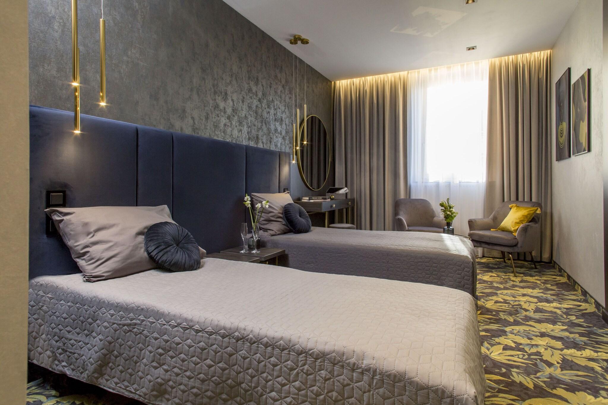 Double or Twin Deluxe