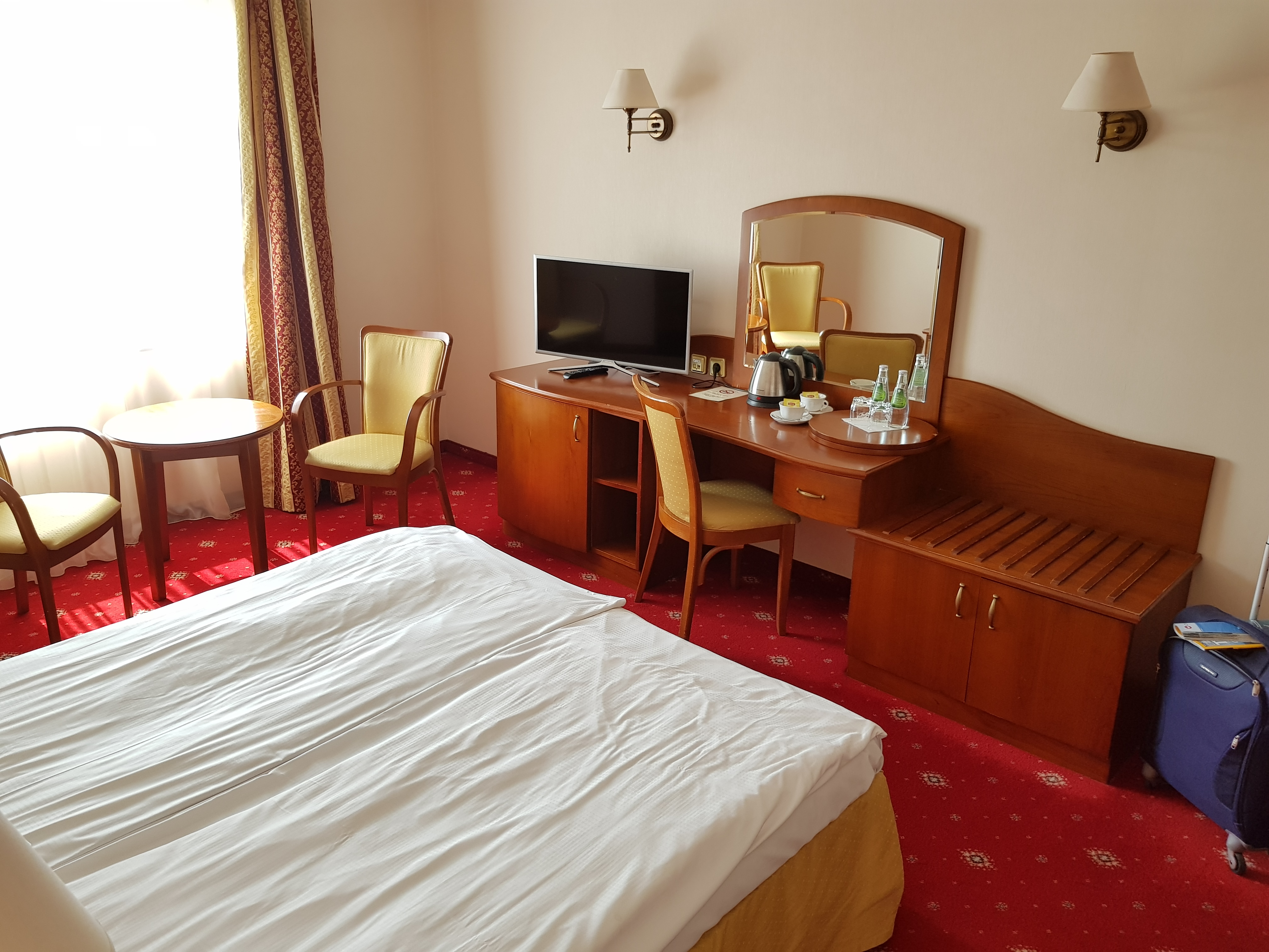 Double or Twin Standard