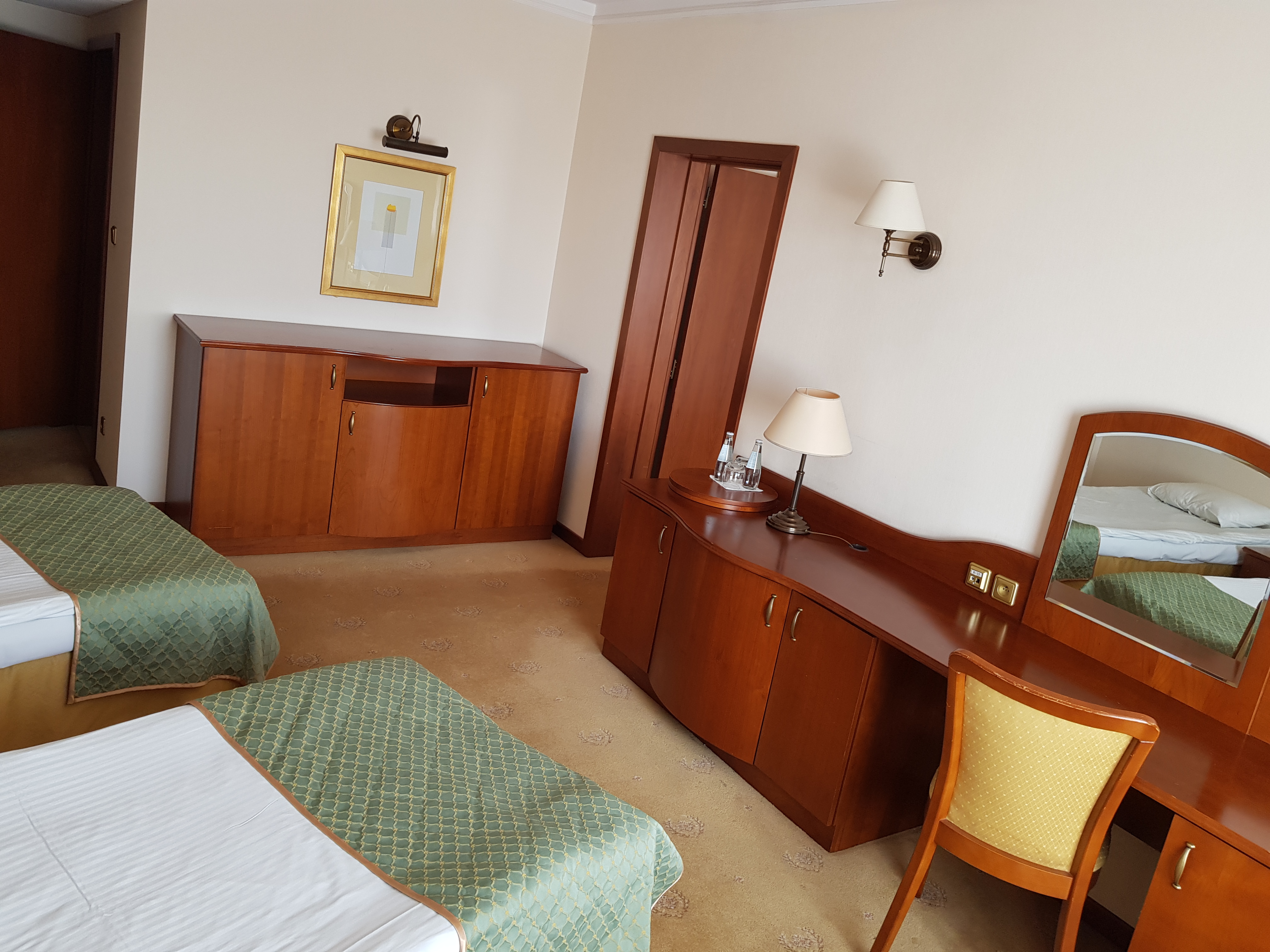 Double or Twin Standard