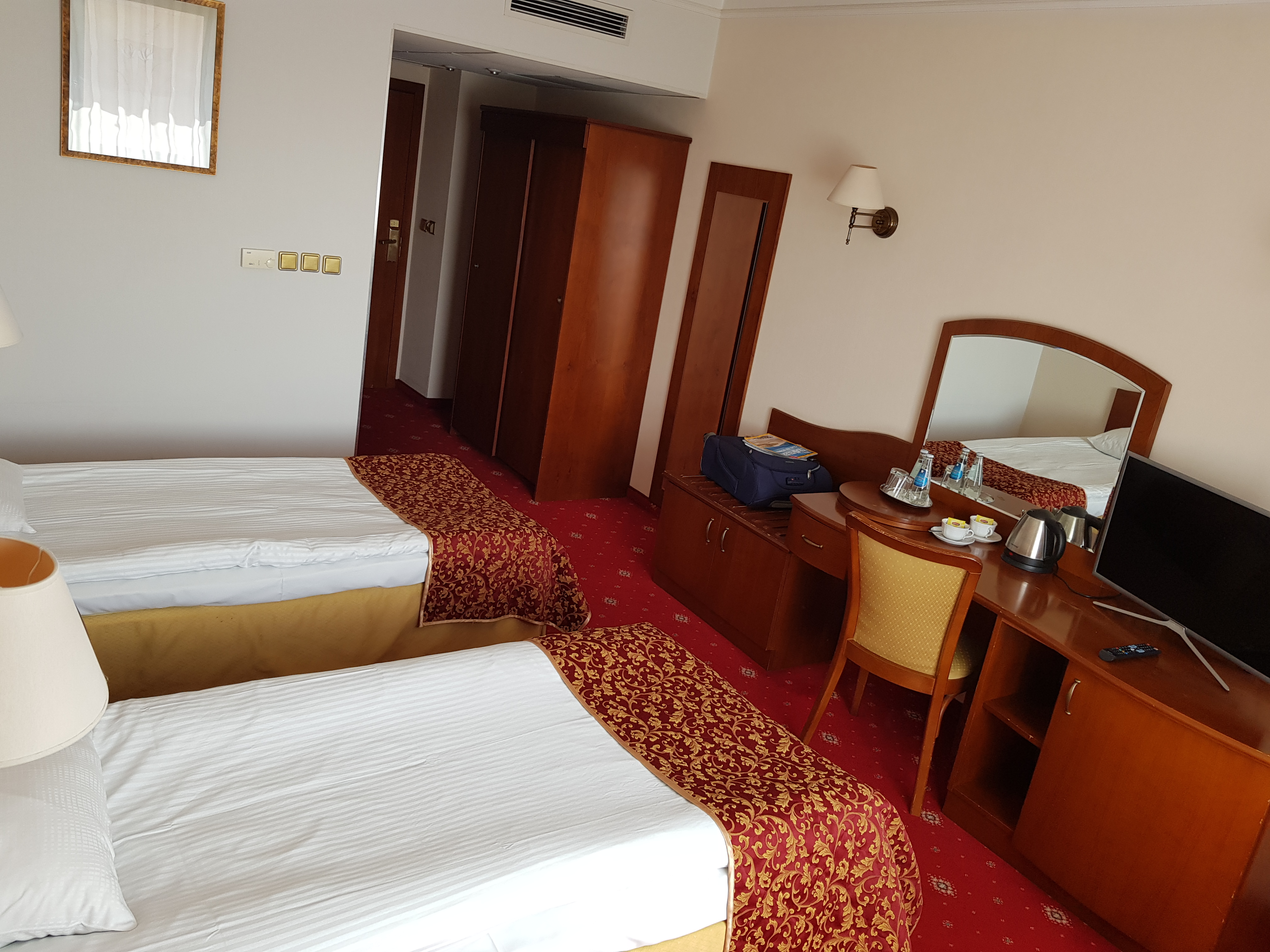 Double or Twin Standard