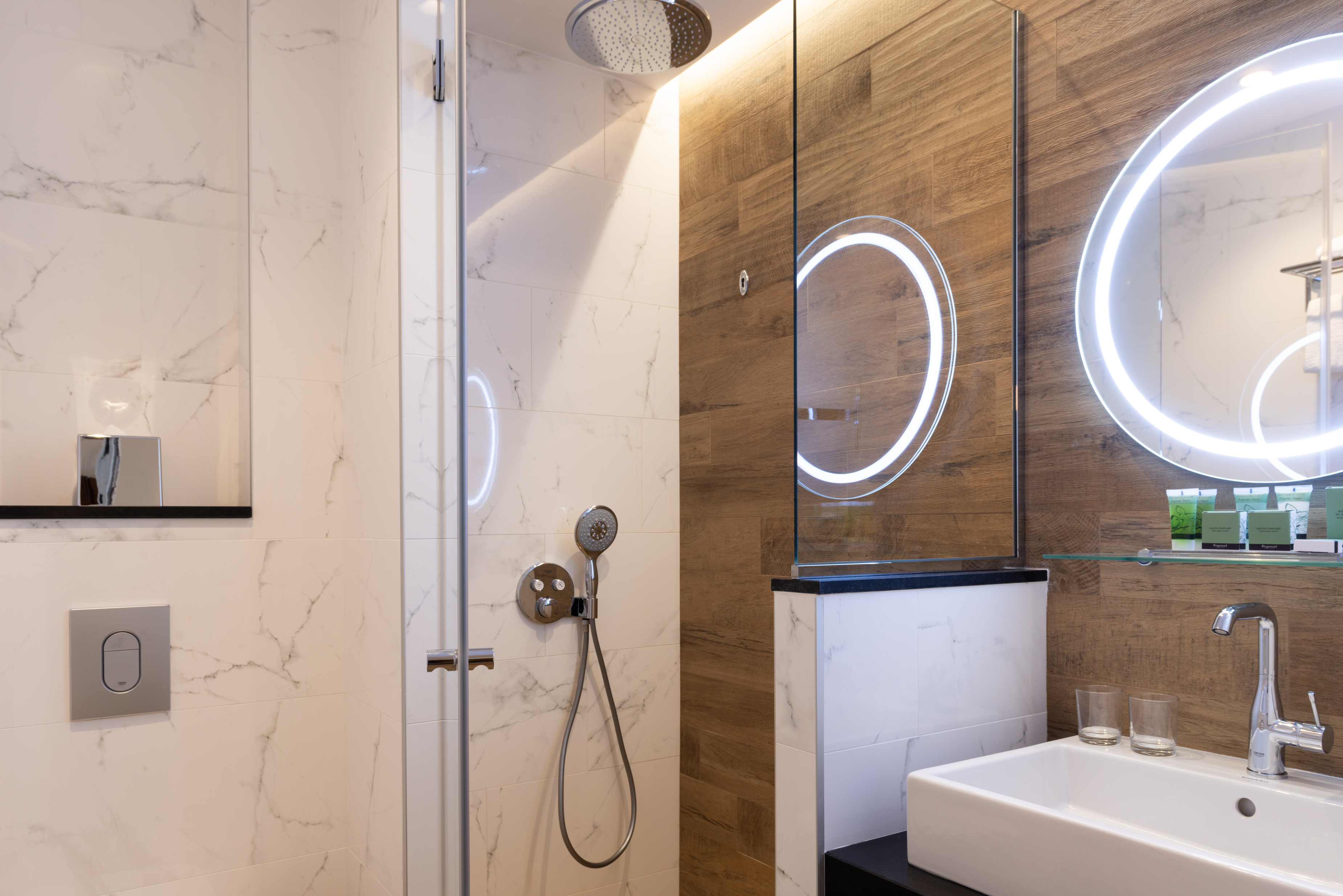 Double or Twin Deluxe