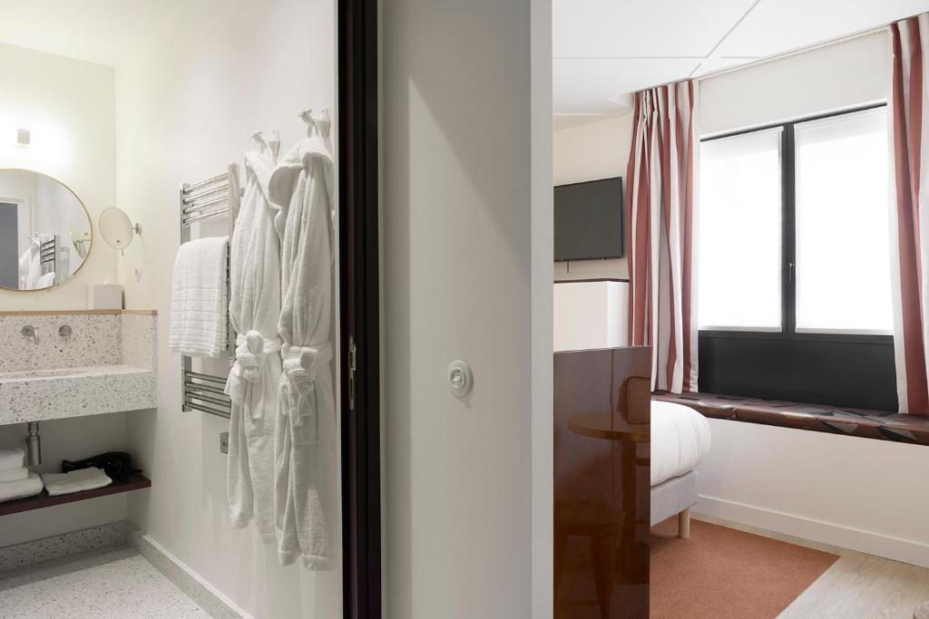 Double Superior with Views