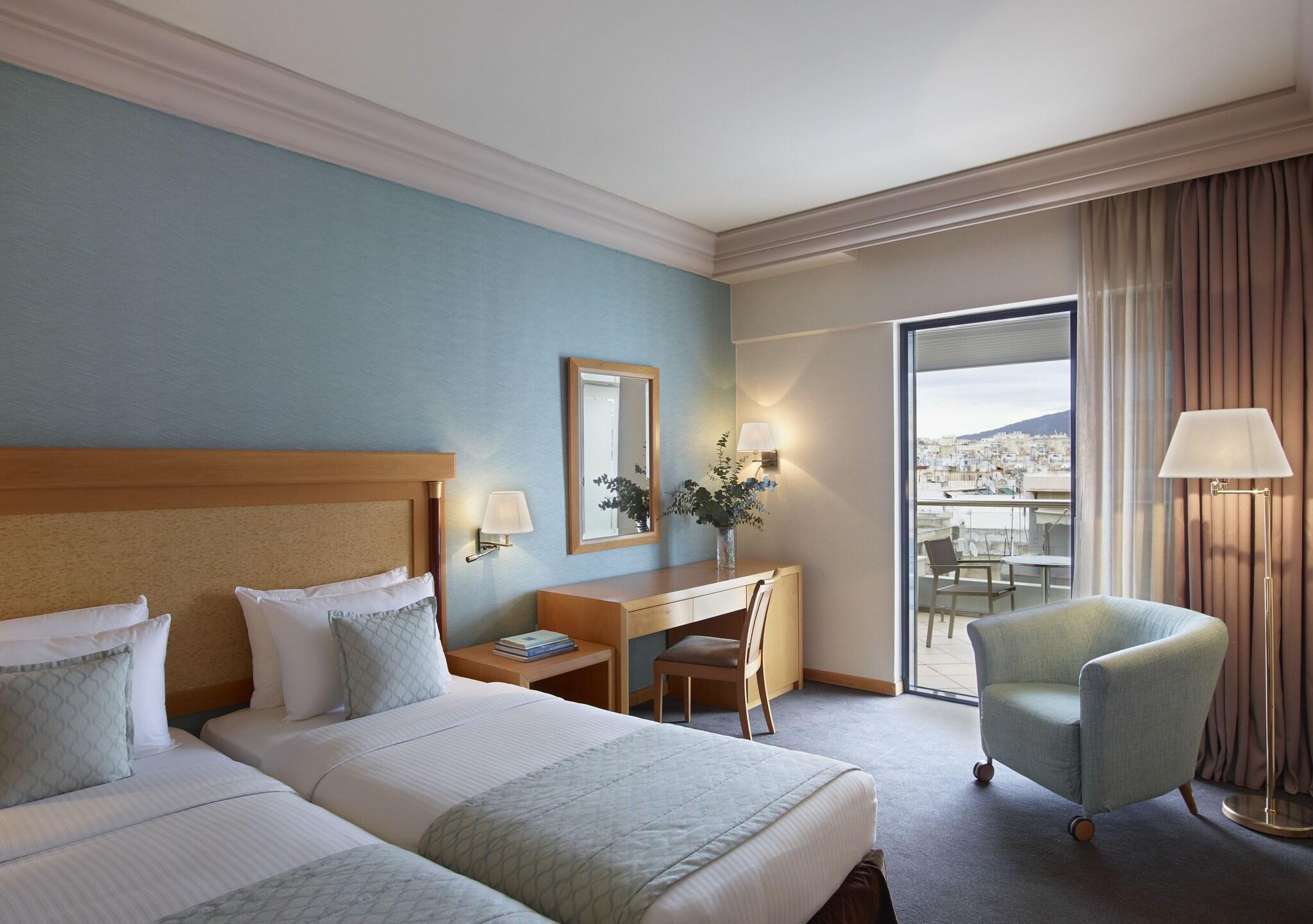 Junior Suite Queen Size Bed