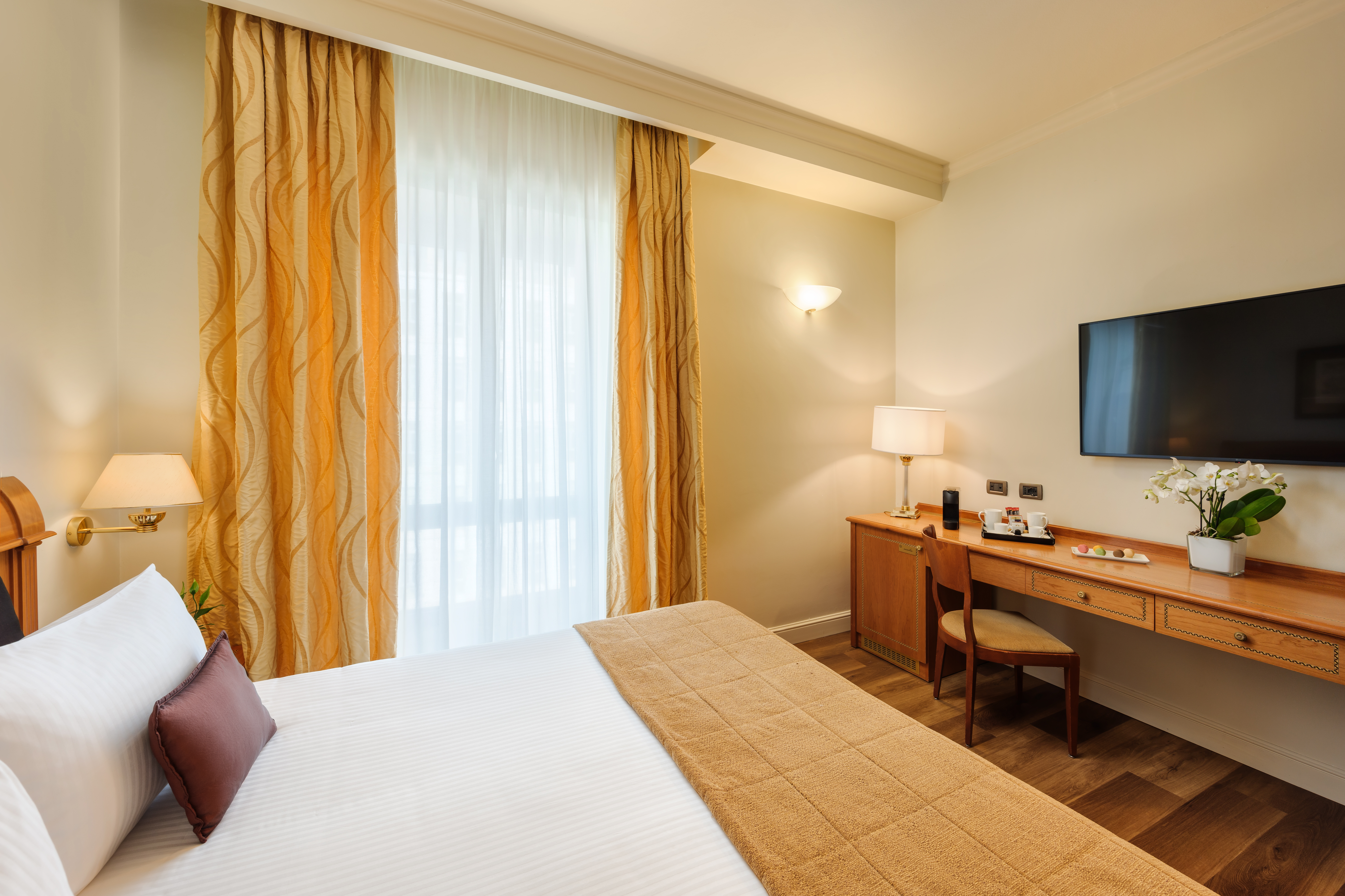 Double or Twin Standard