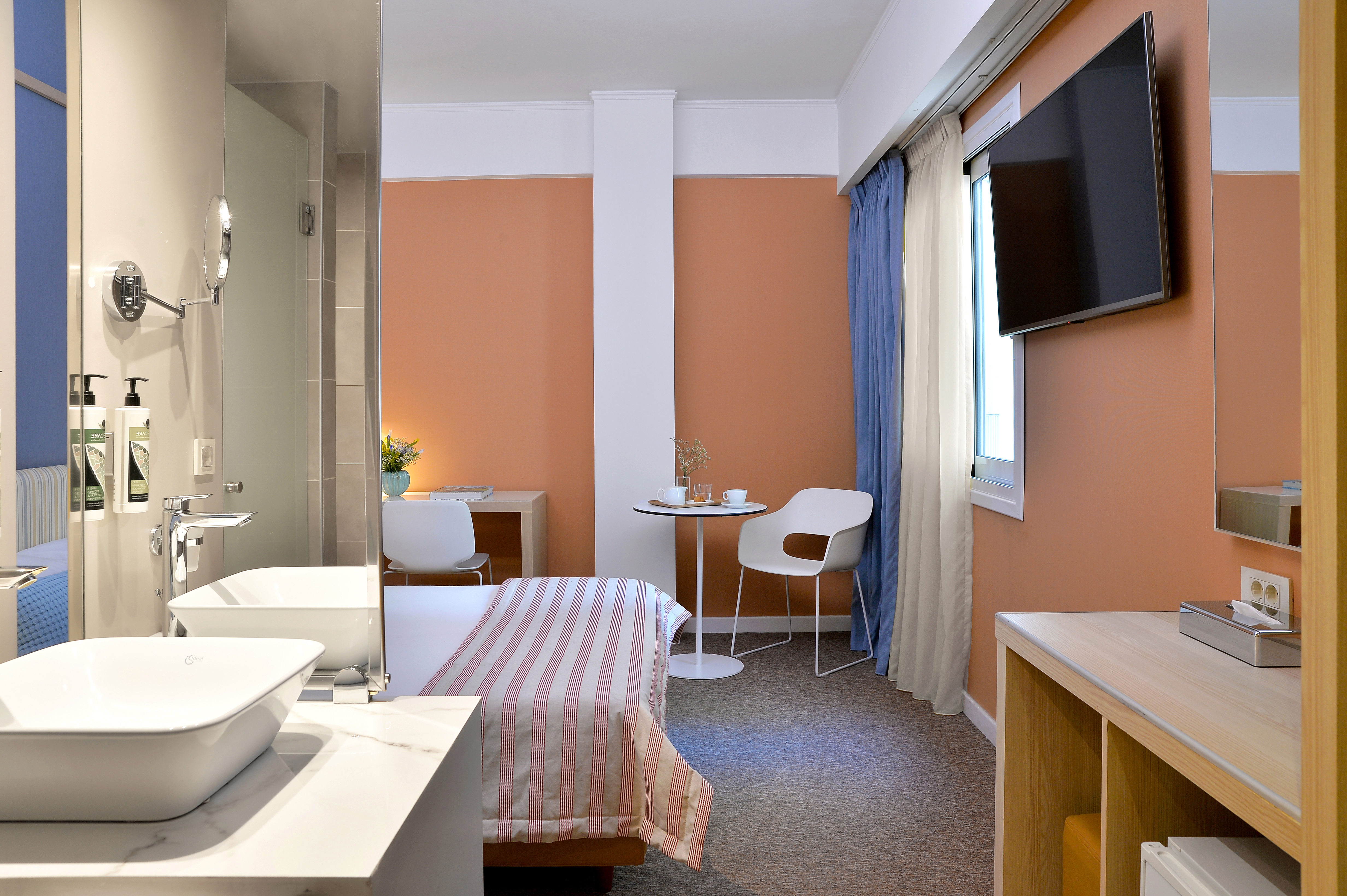 Double or Twin Standard