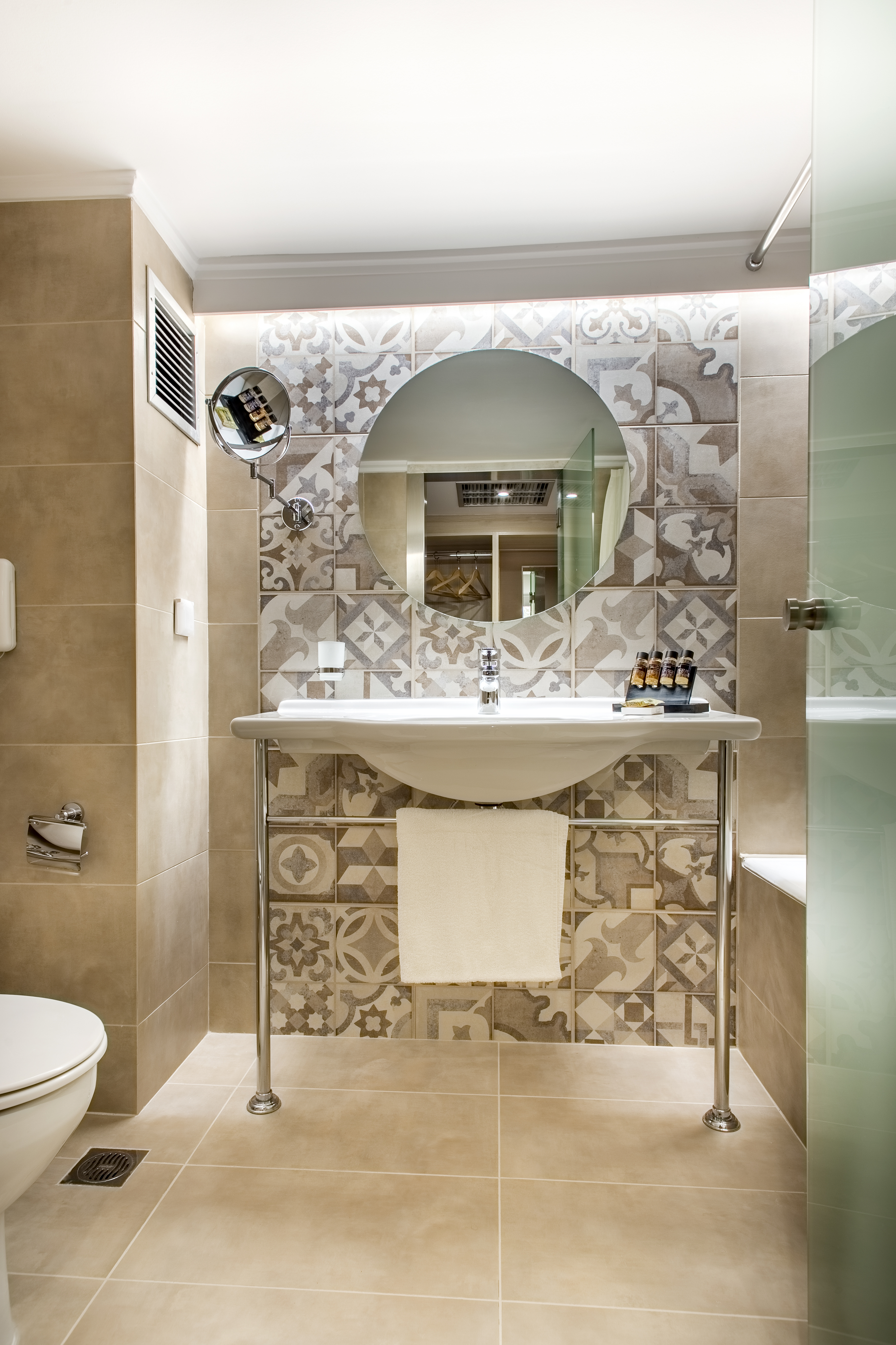 Double or Twin Superior