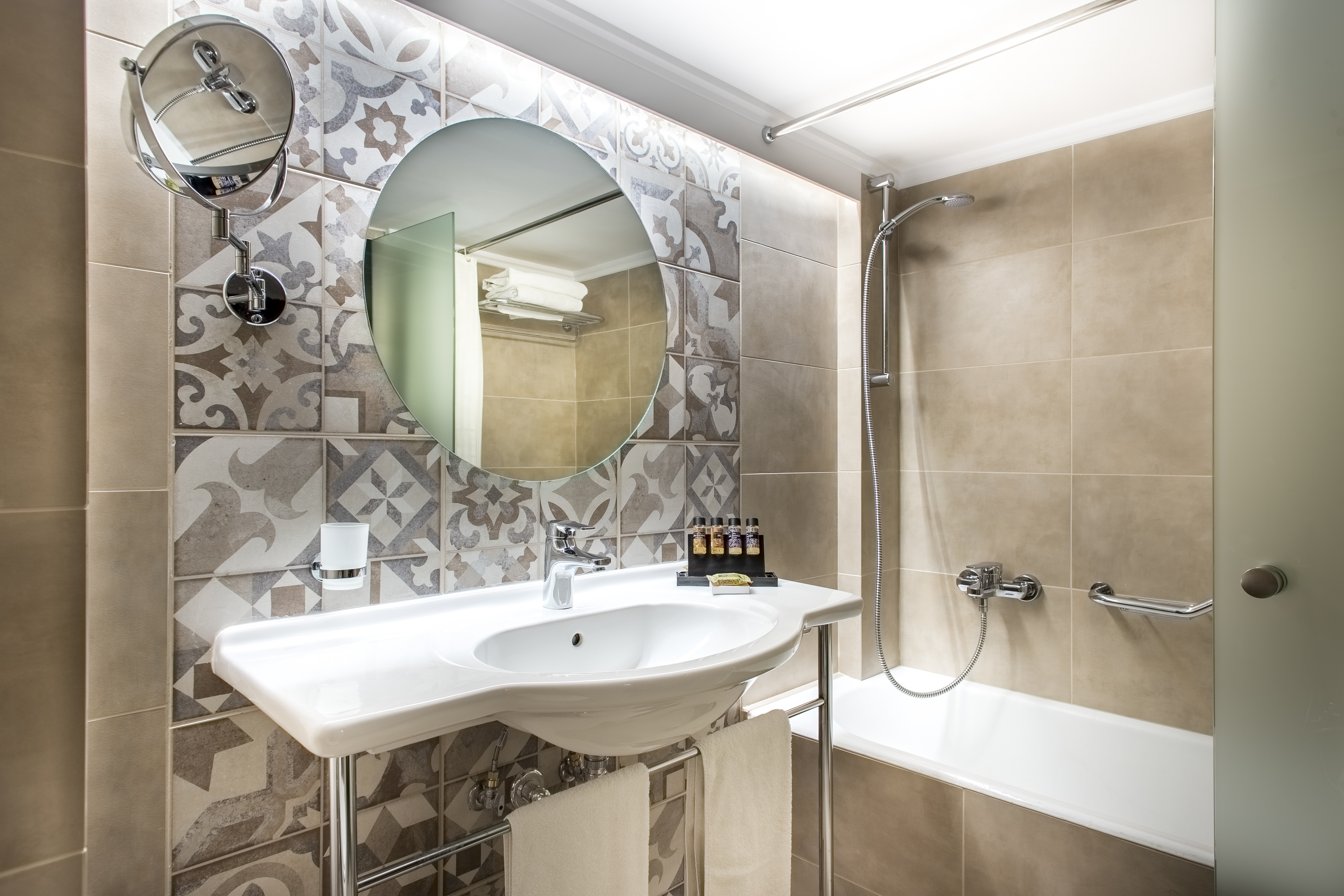 Double or Twin Superior