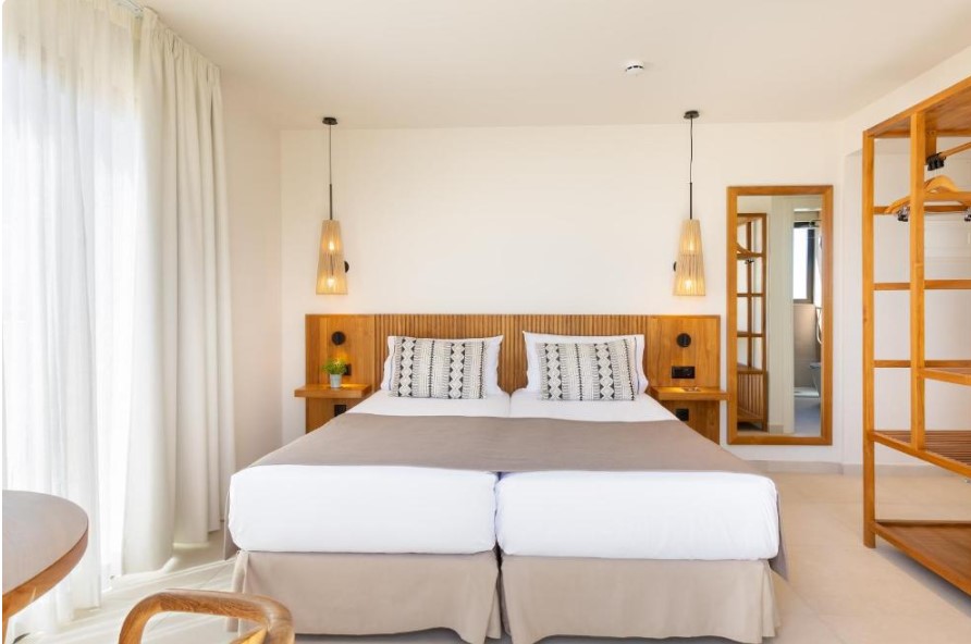 Double Superior Sea View