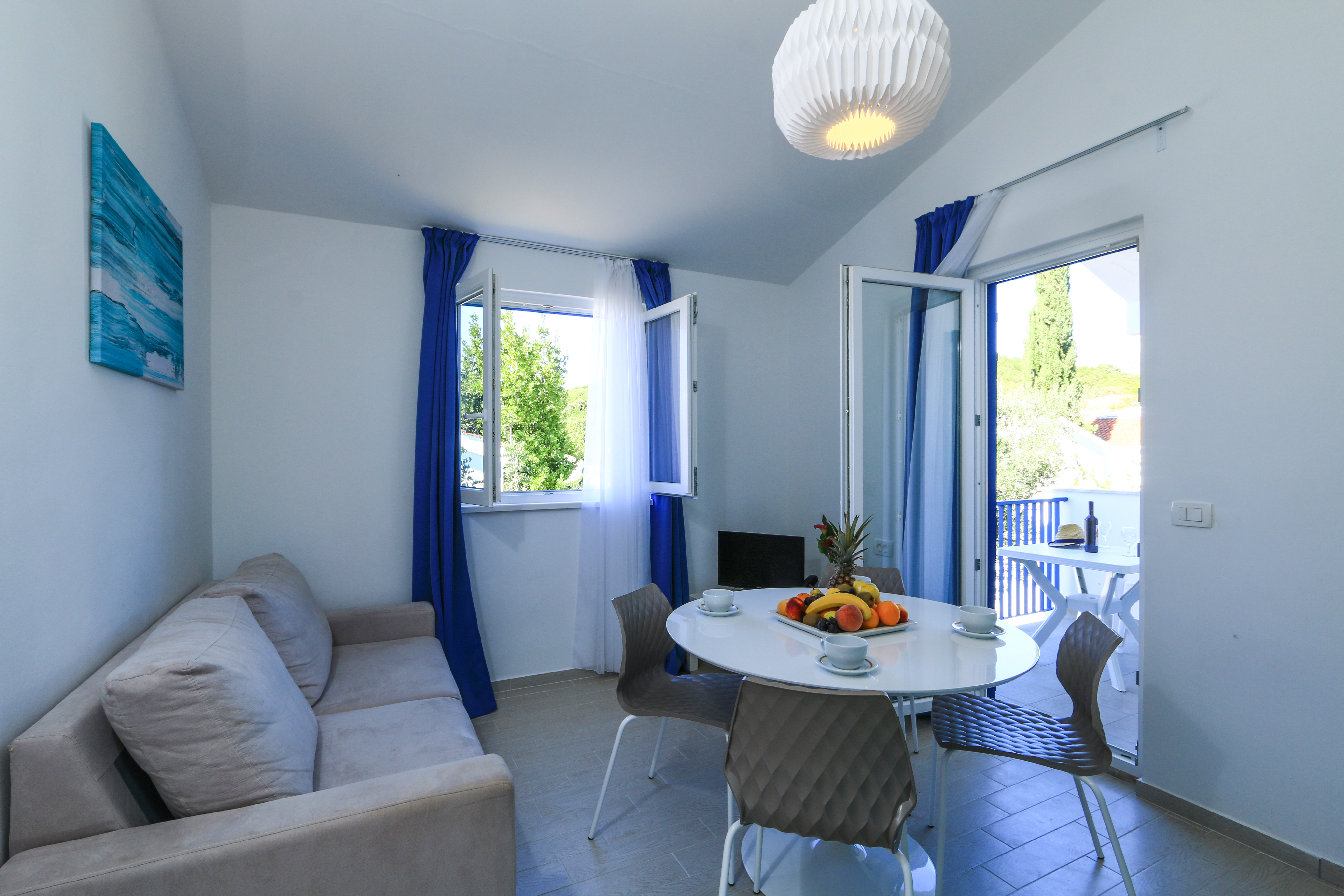 Apartment Capacity 4