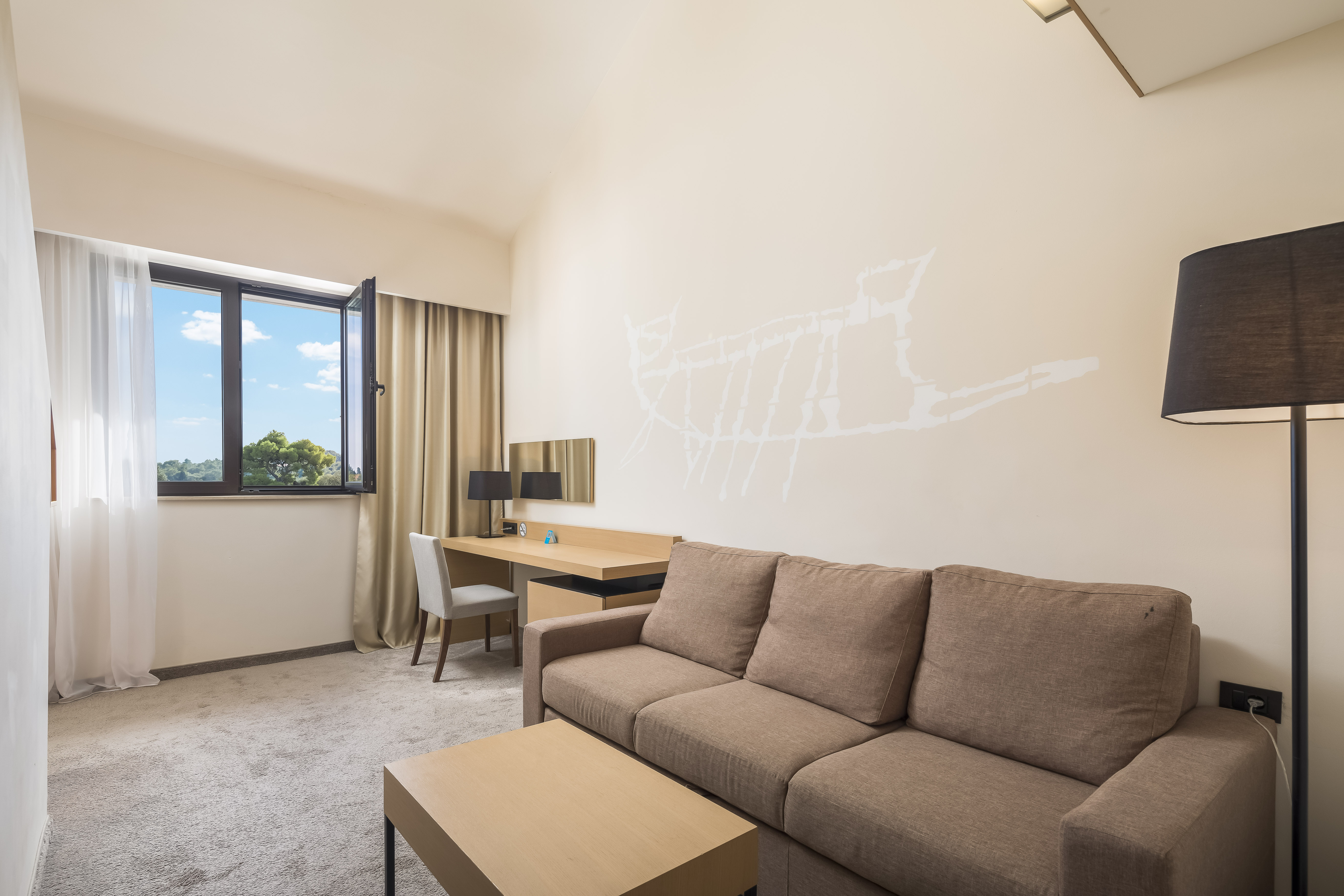 Suite Park View with Balcony