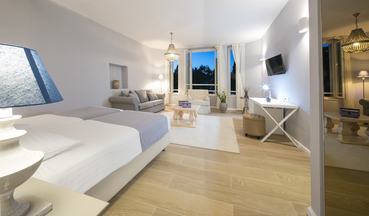 Junior Suite Deluxe Superior