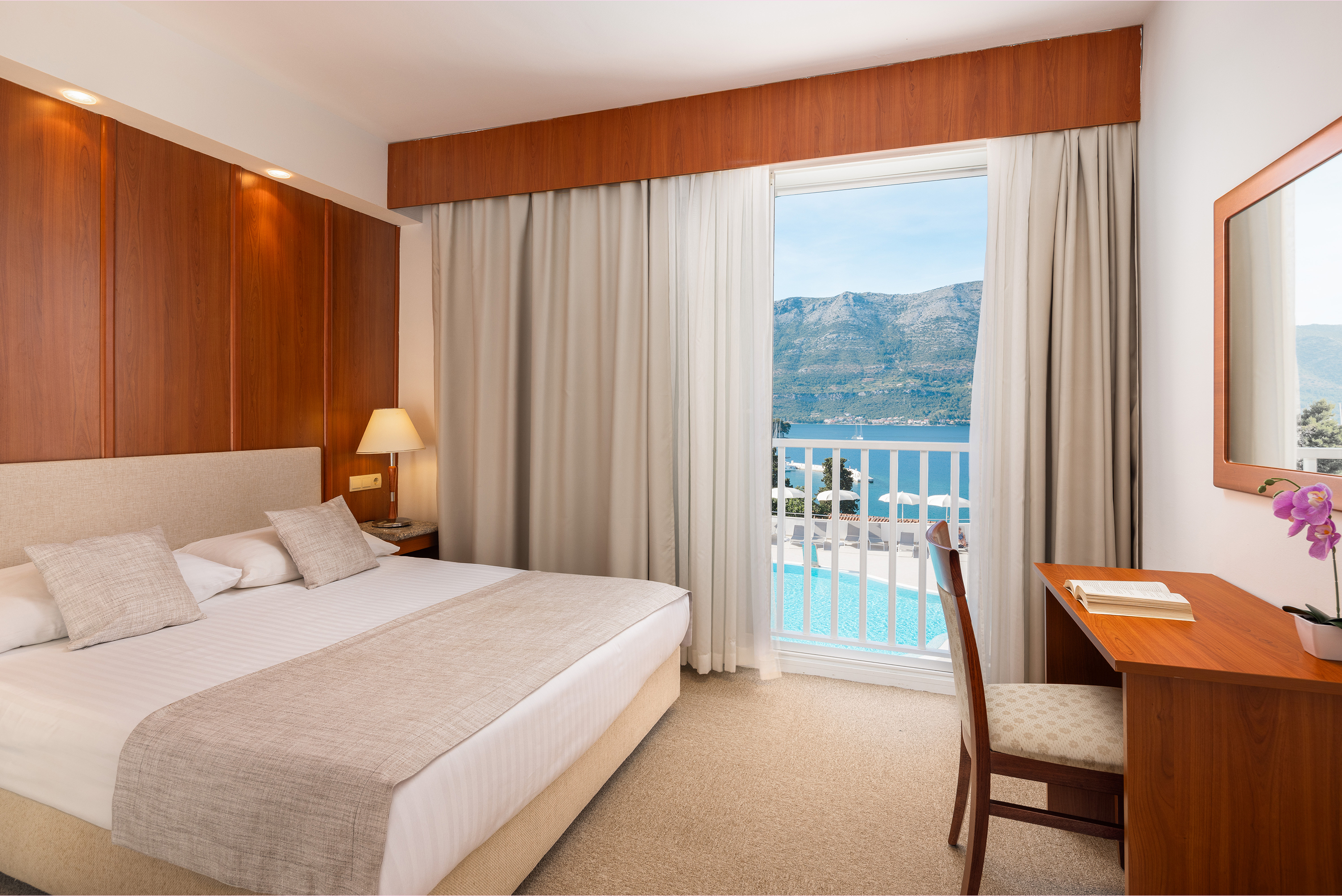 Junior Suite Side Sea View