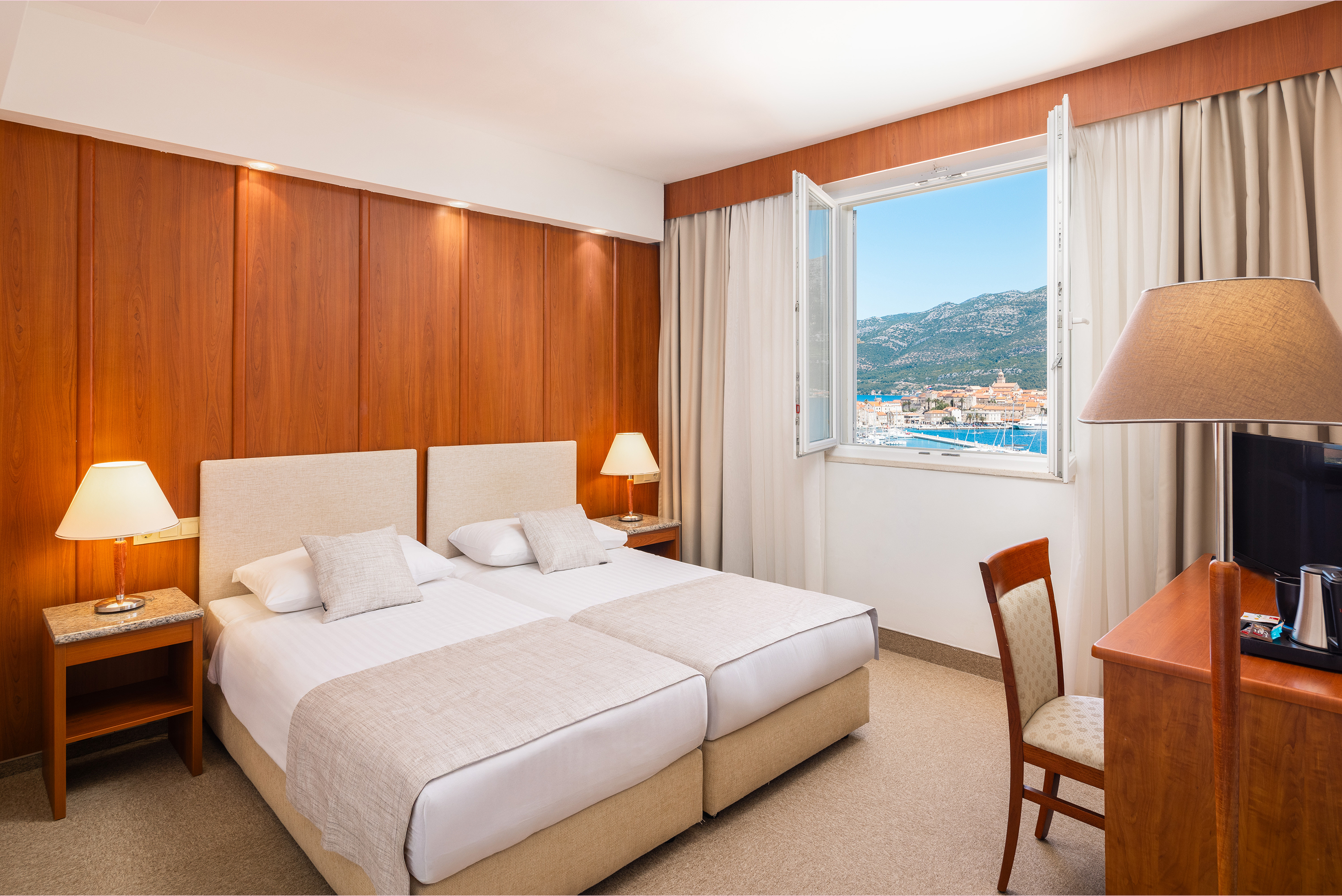 Junior Suite Side Sea View