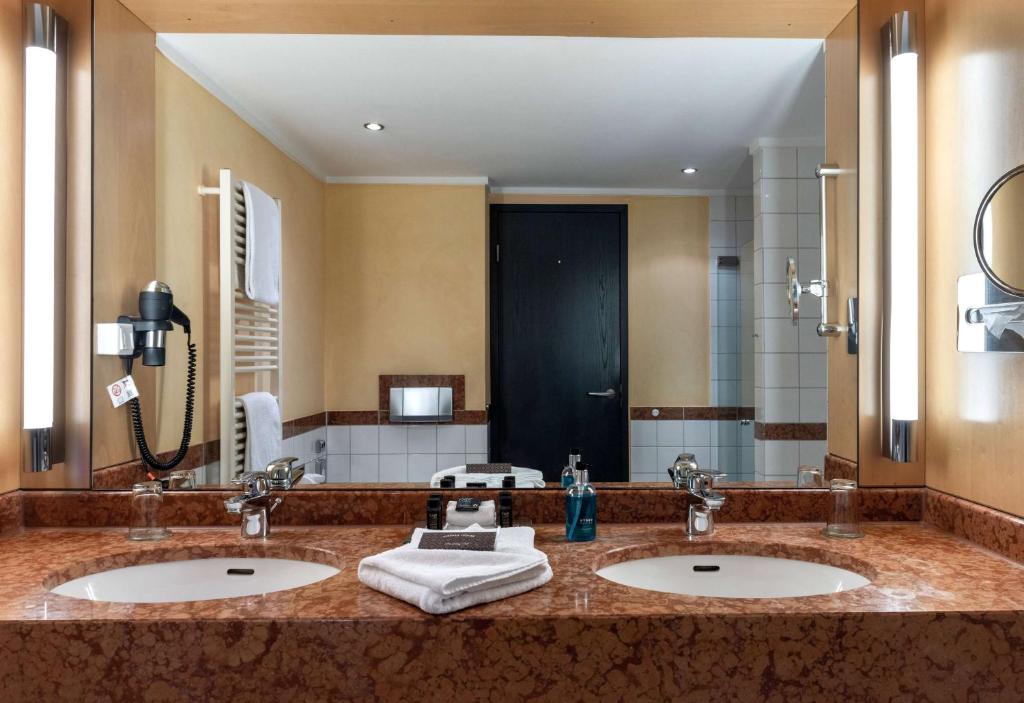 Double or Twin Accessible