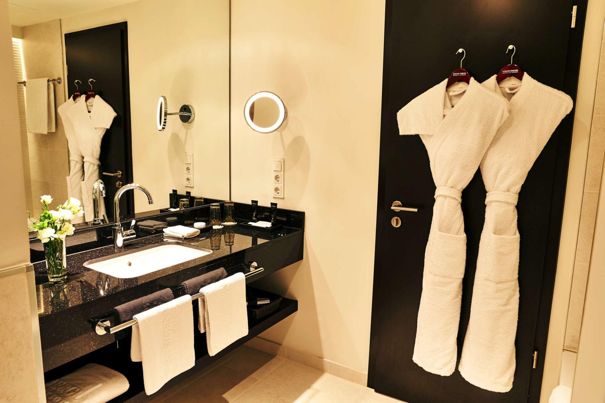 Junior Suite King Size Bed