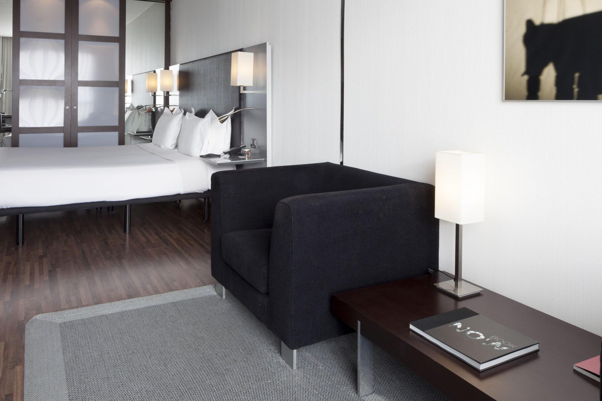 Double Superior King Bed