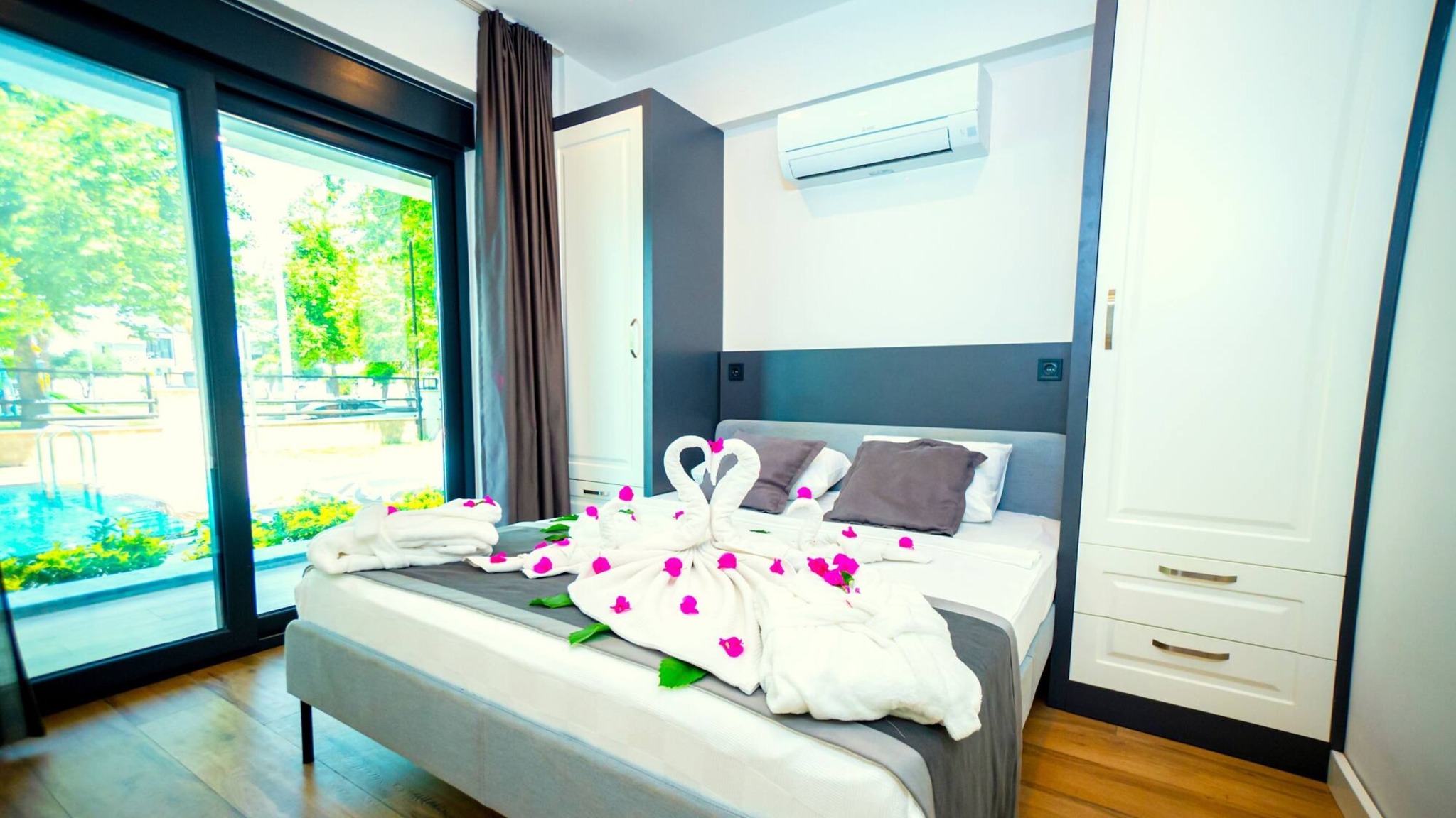 Room Two Double Beds