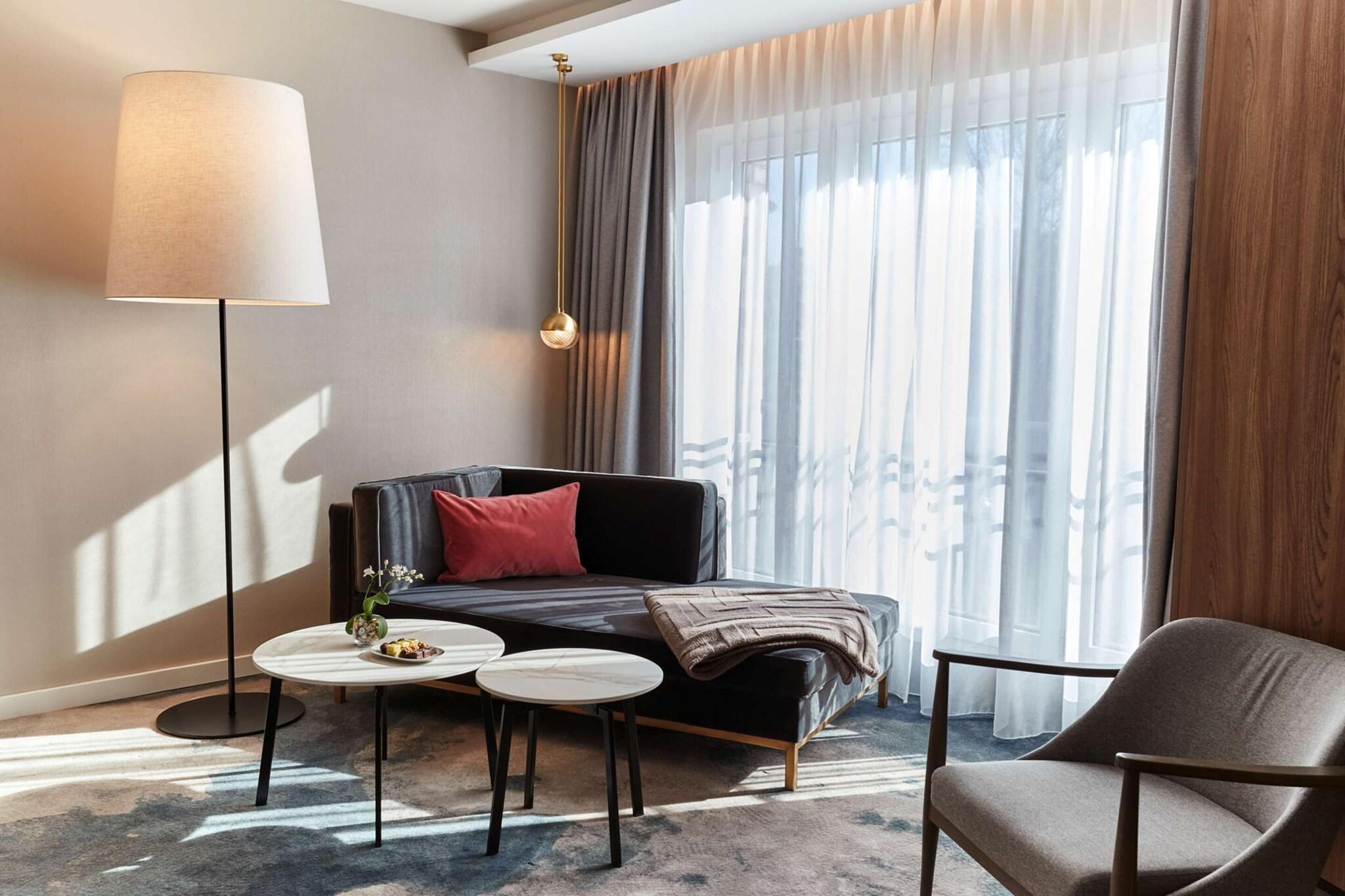 Junior Suite King Size Bed