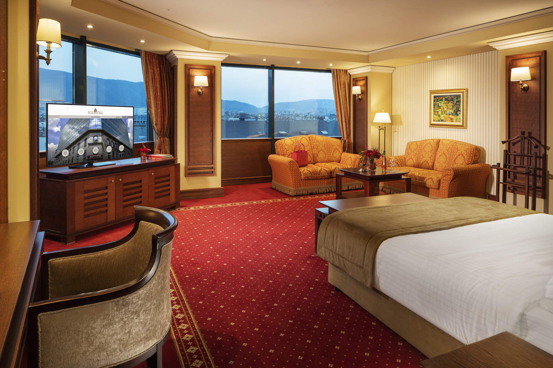 Suite Queen Size Bed