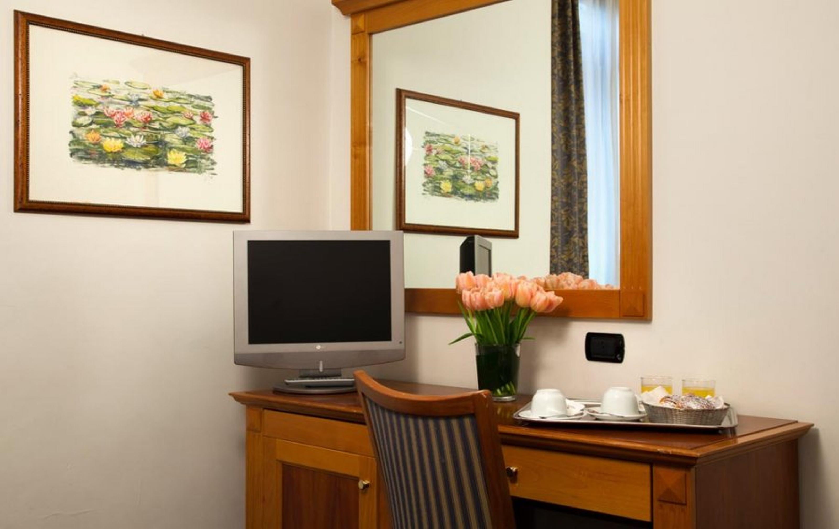 Double or Twin Standard