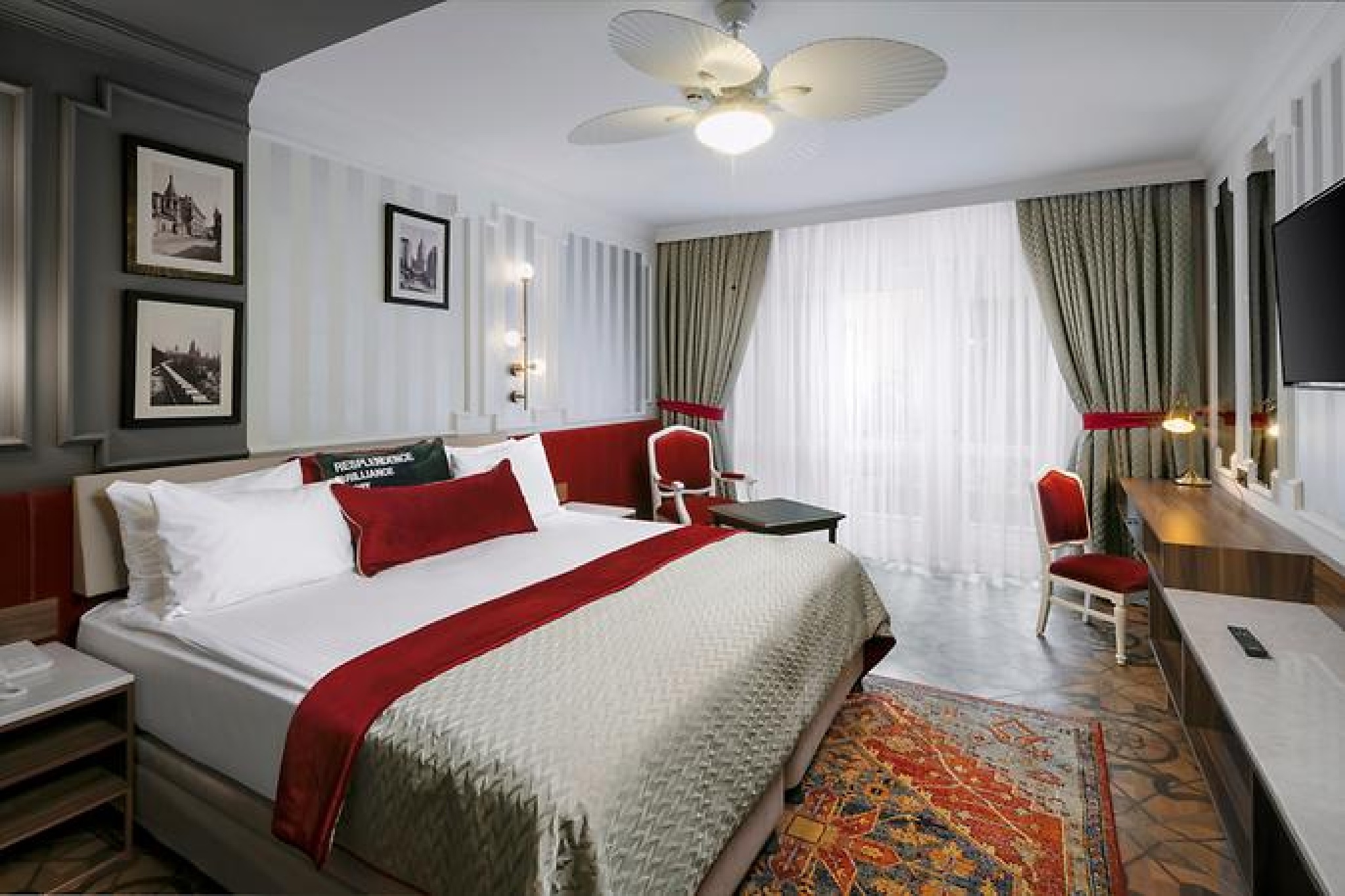 Double Single Pool View