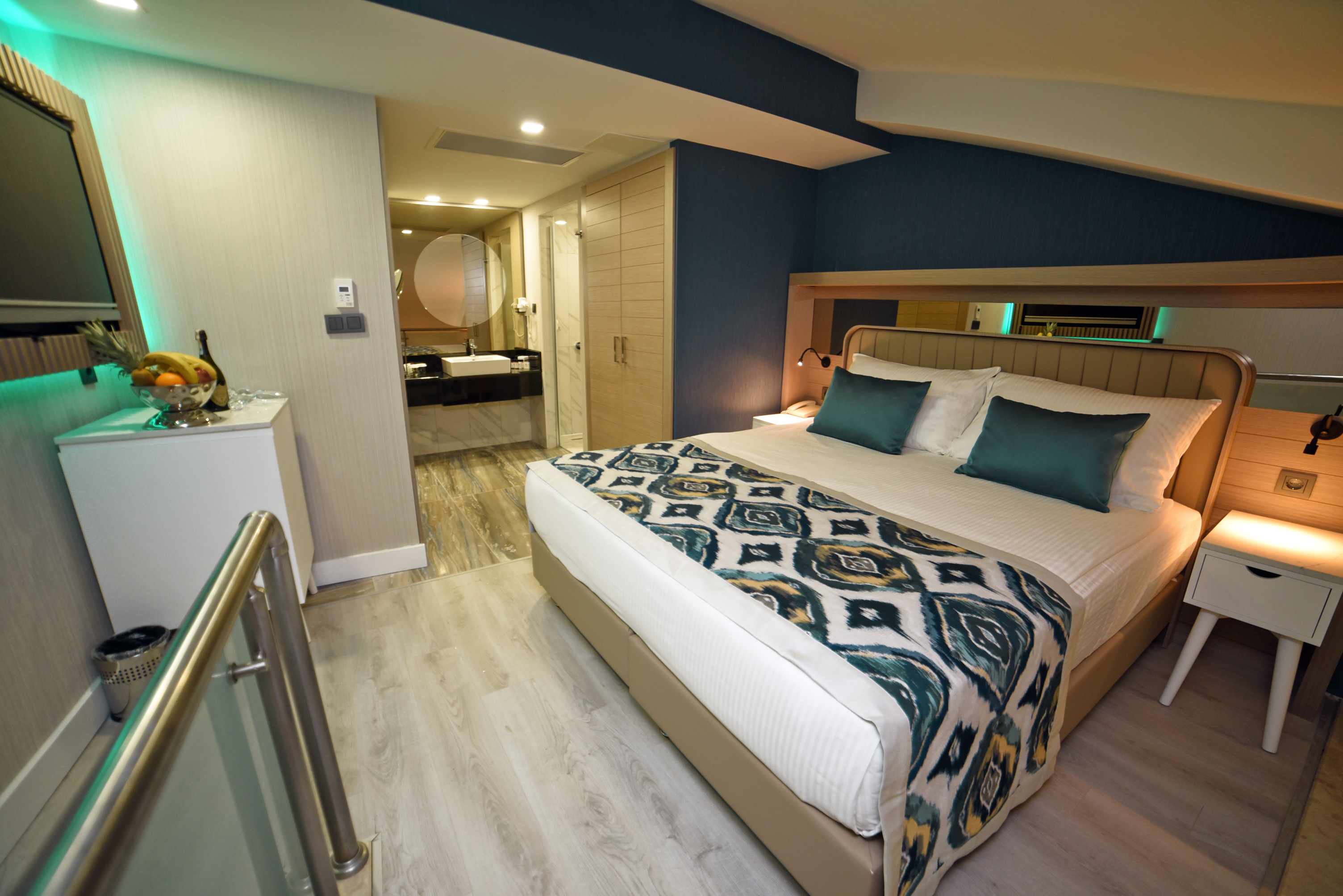 Family Room Land View