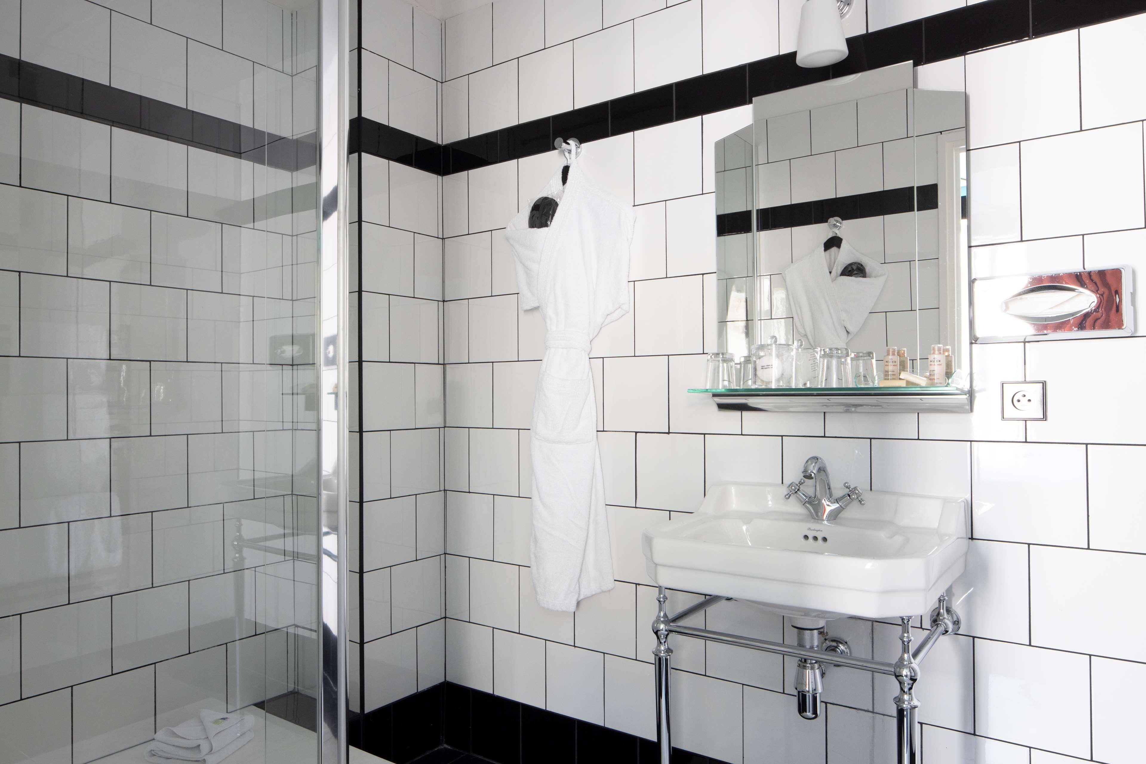 Double or Twin Accessible