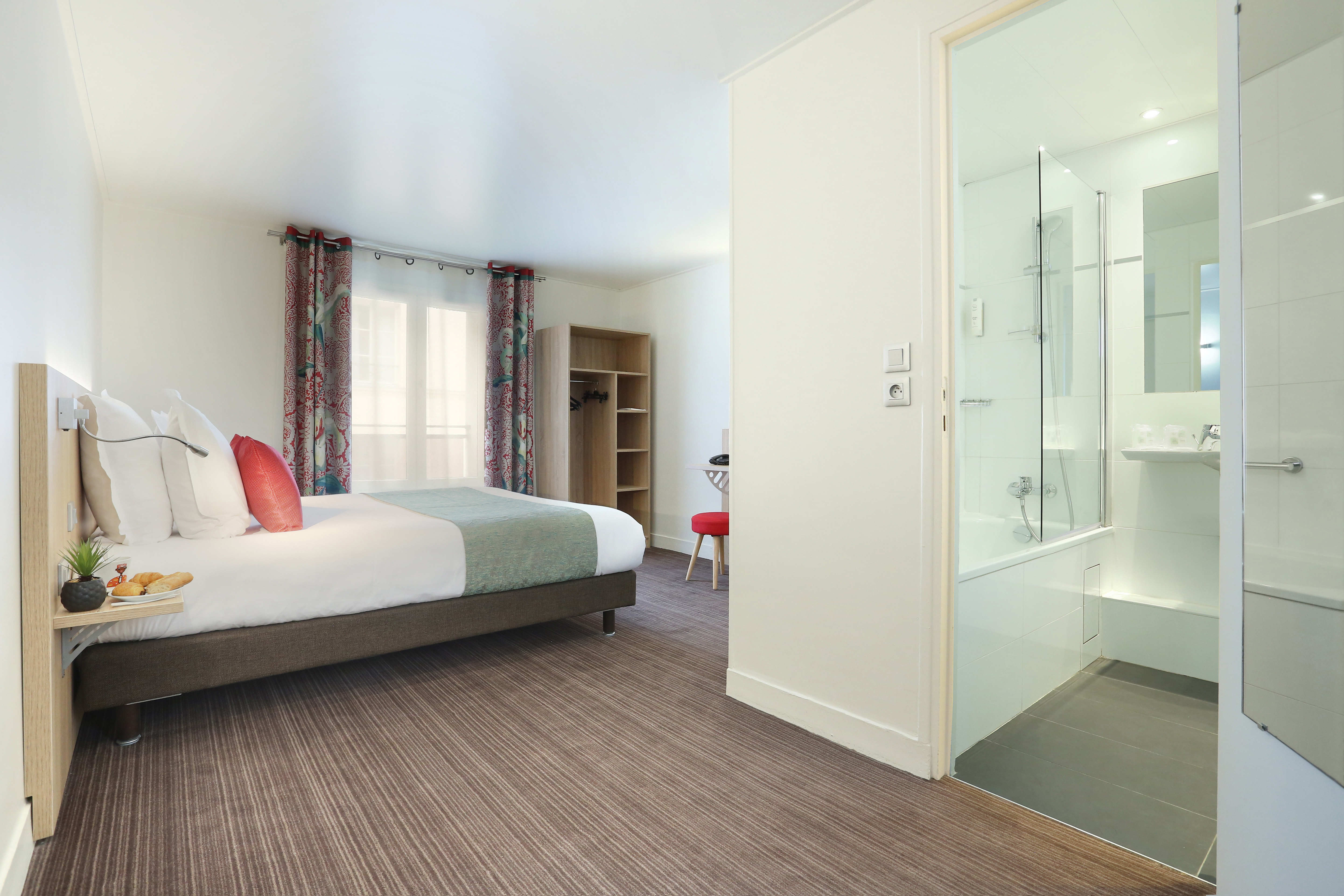 Double or Twin Standard