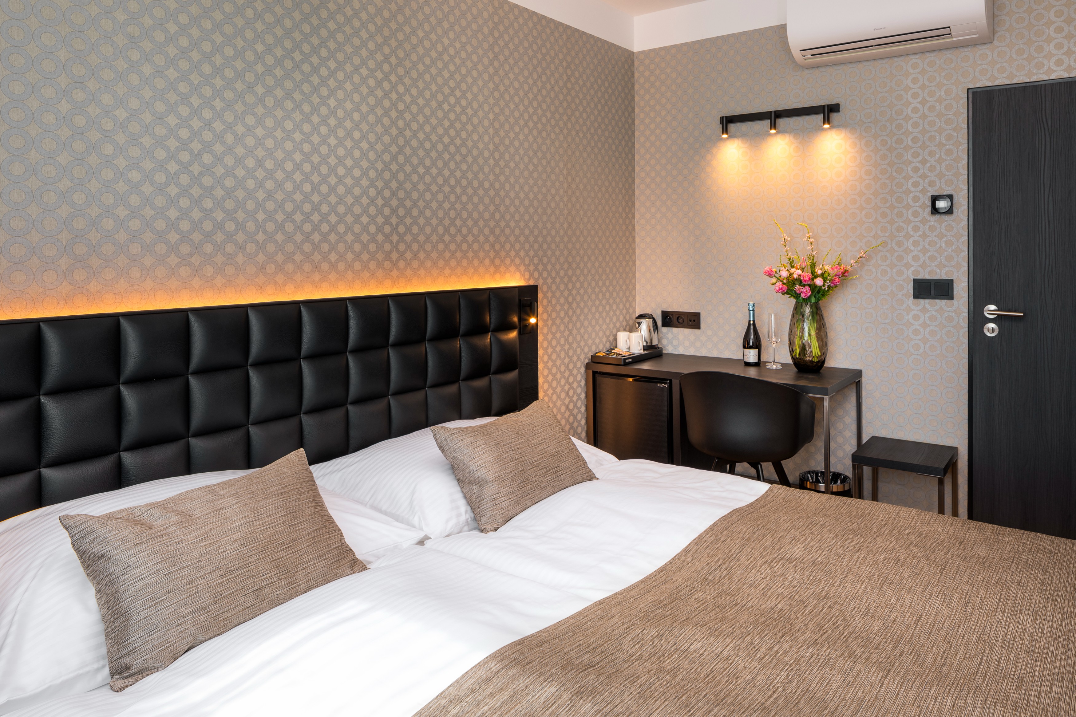 Double or Twin Standard