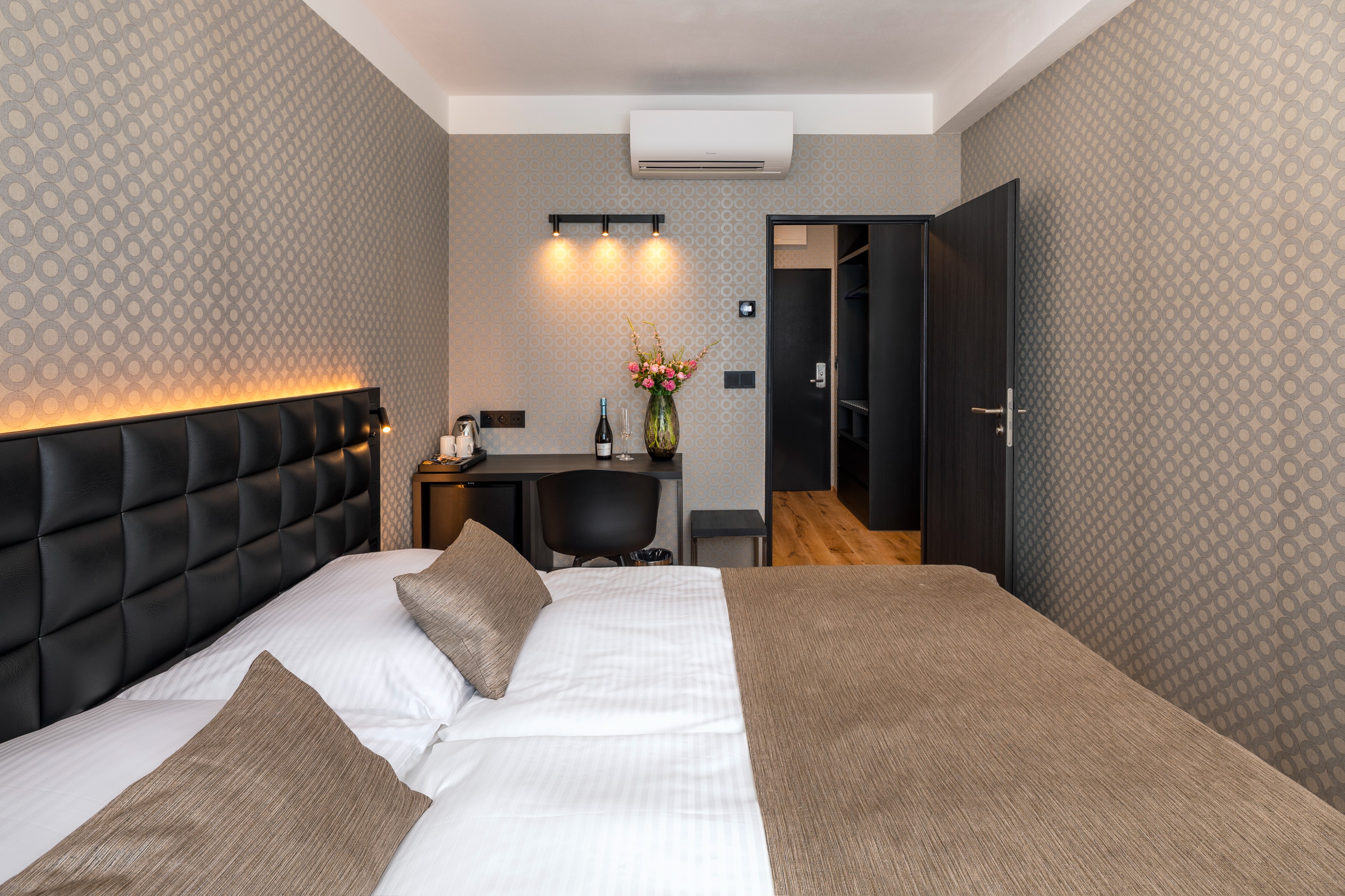 Double or Twin Standard