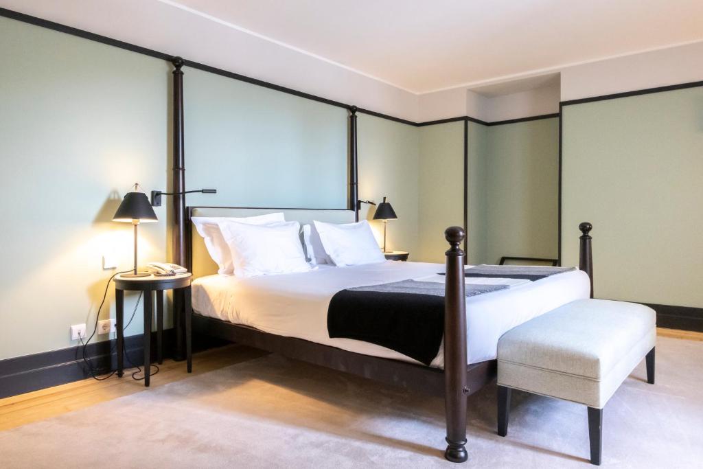 Double or Twin Deluxe