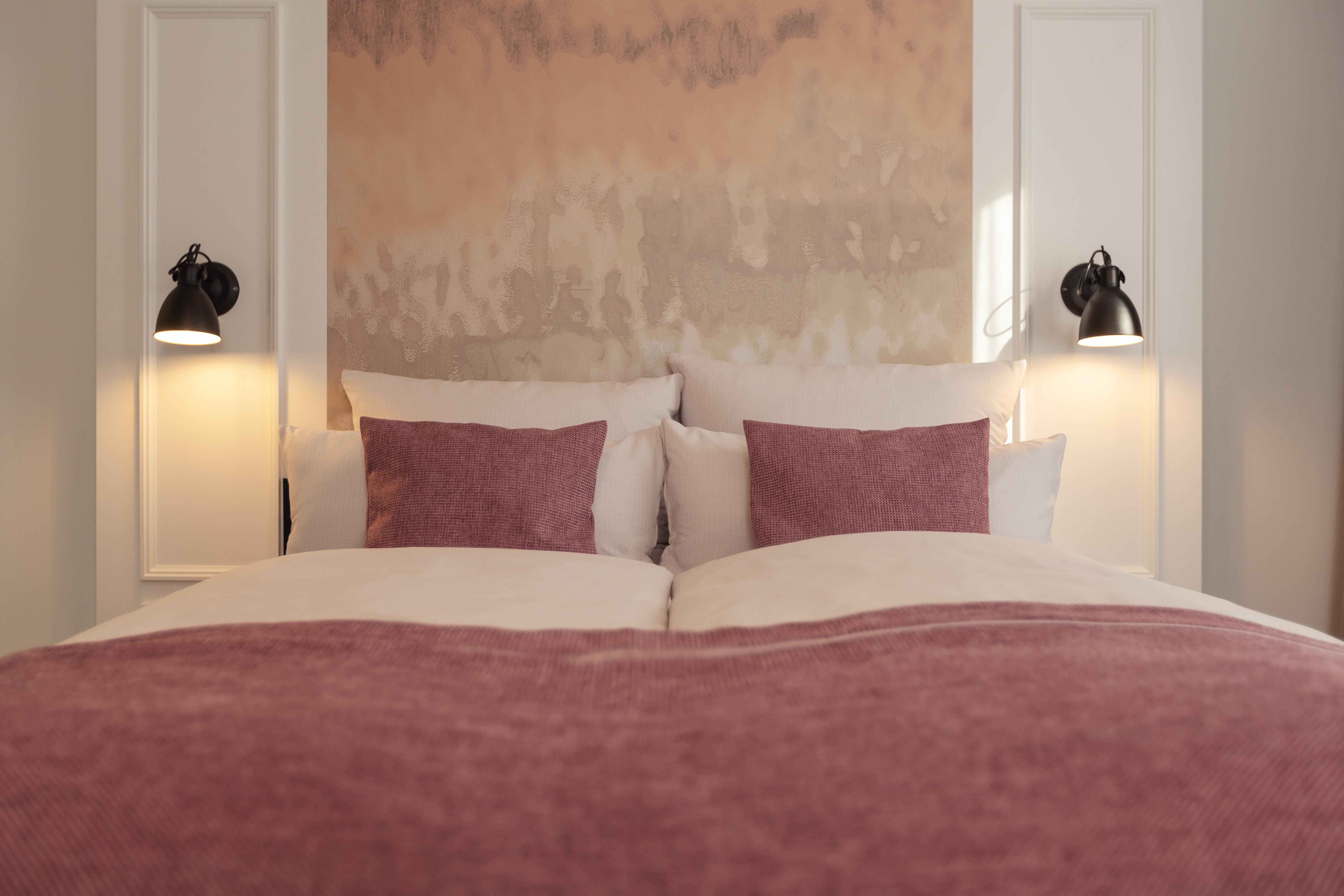 Double Queen Size Bed