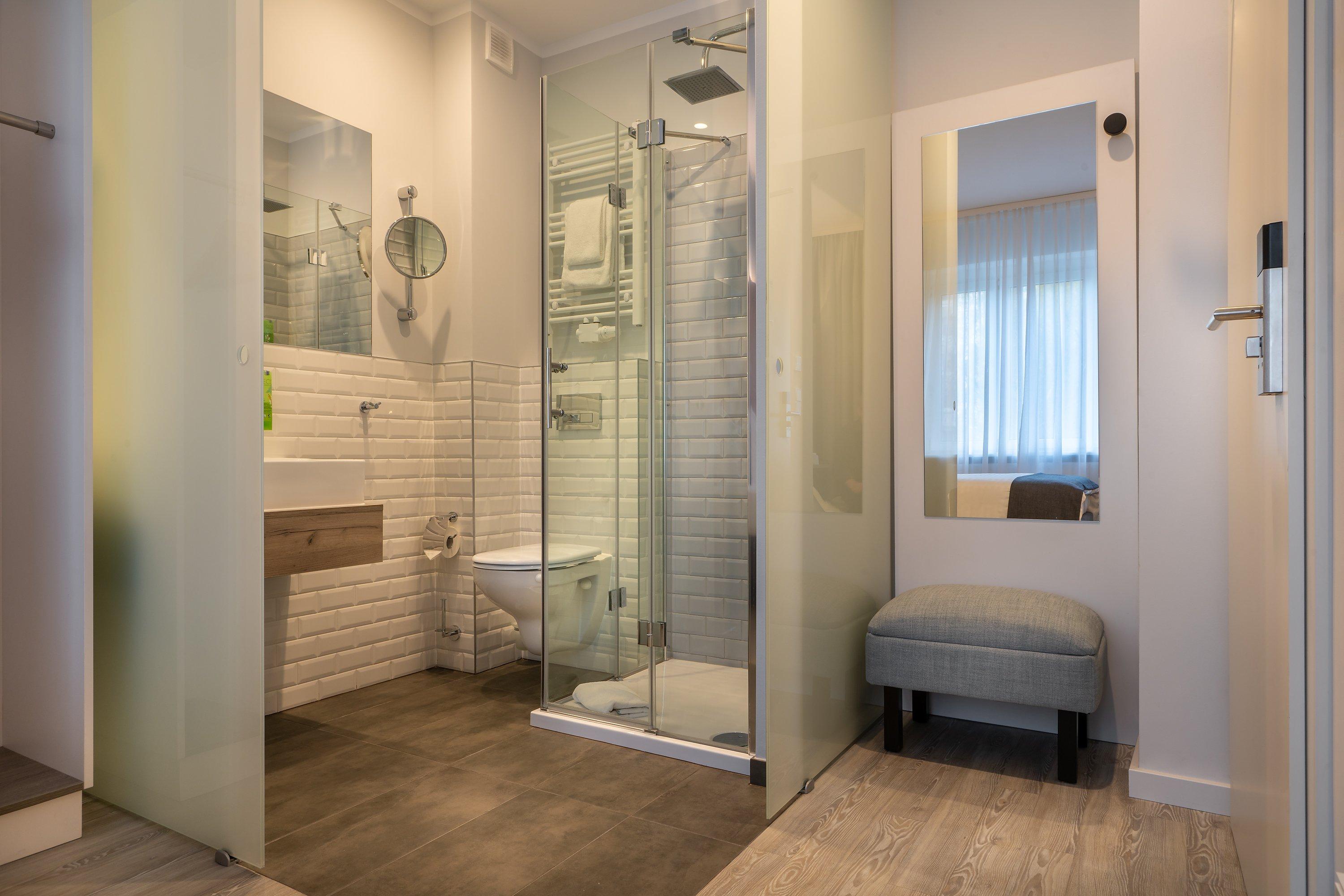 Double Queen Size Bed