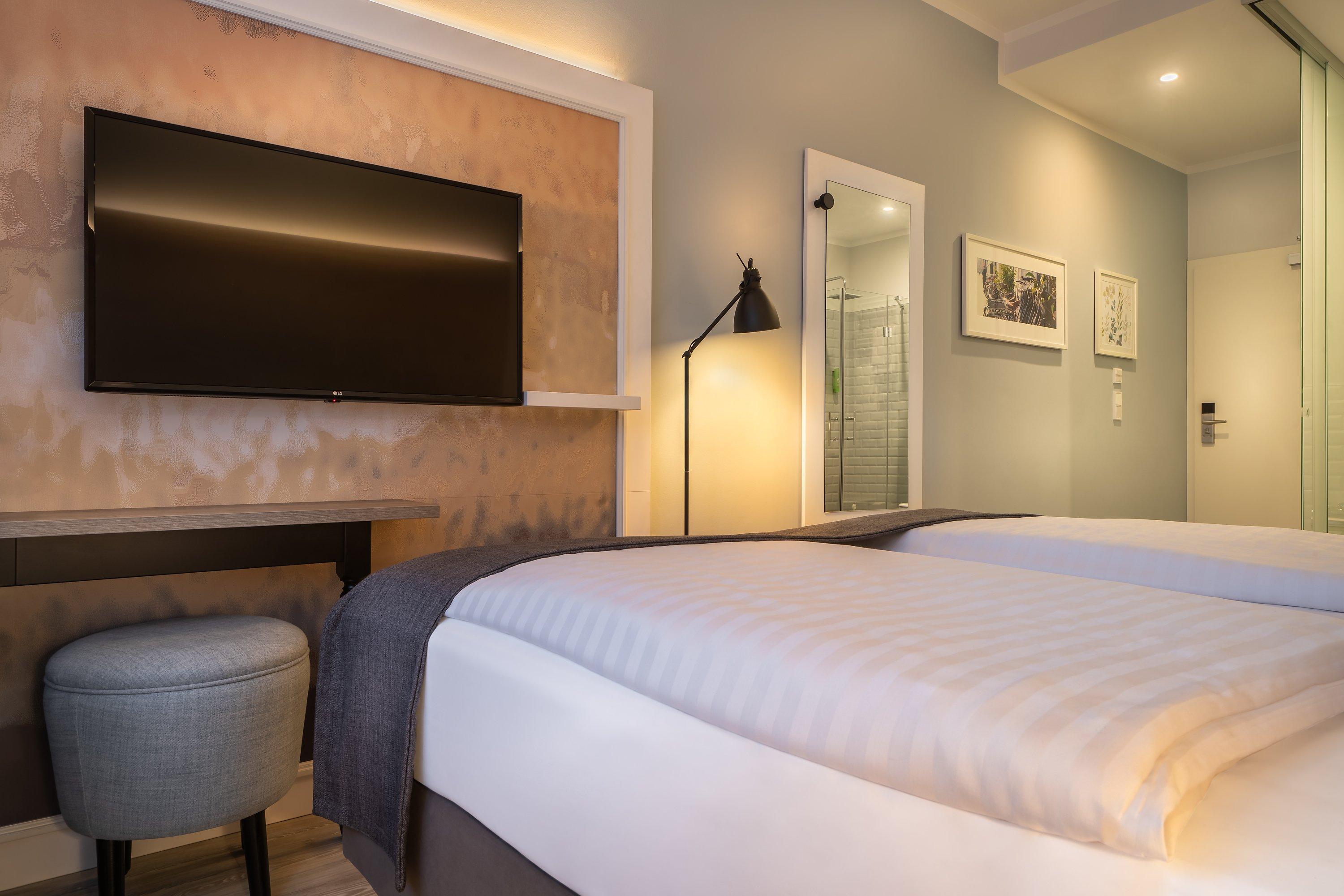 Double Queen Size Bed