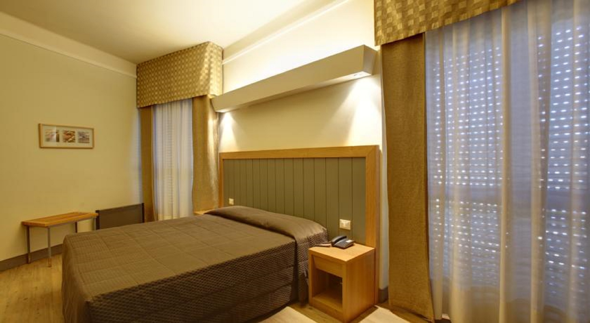 Double or Twin Standard