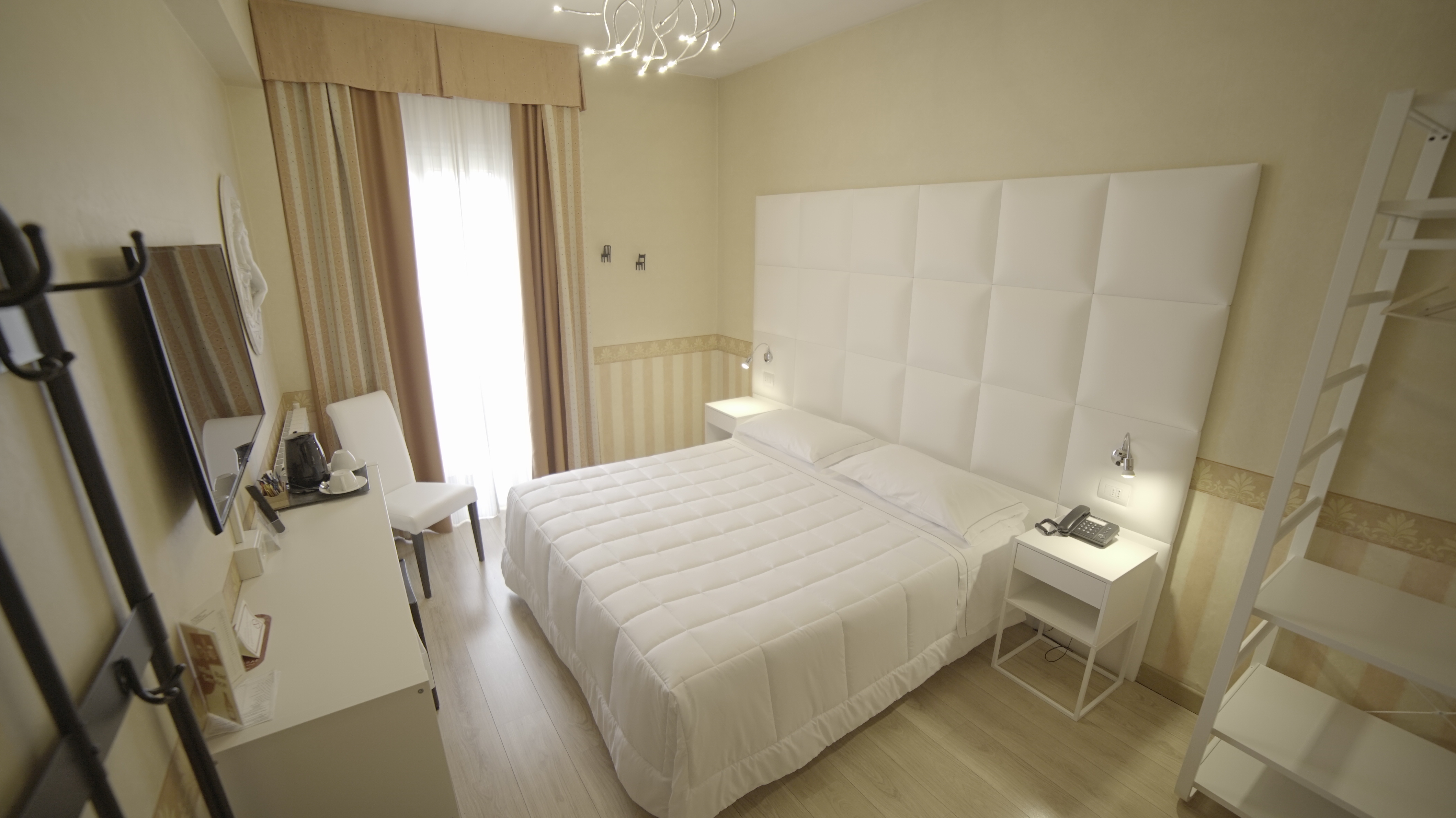 Double or Twin Standard